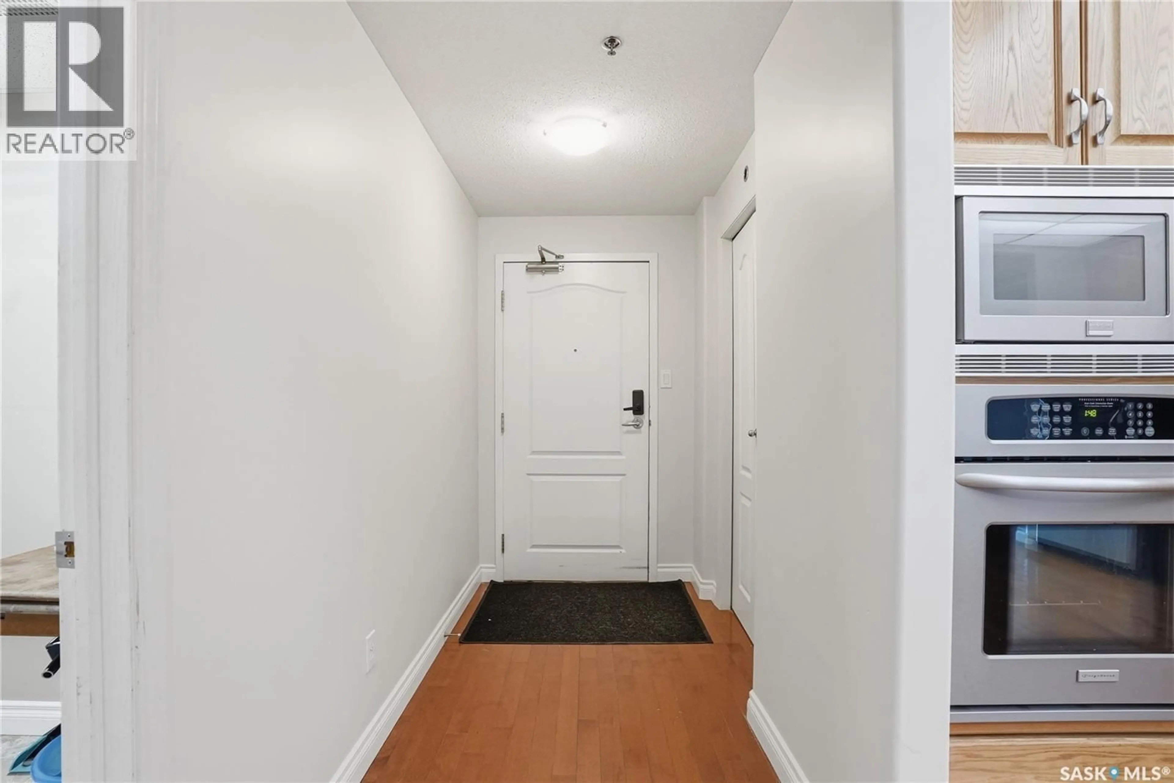 Unknown for 303 - 305 5TH AVENUE, Saskatoon Saskatchewan S7K2P6