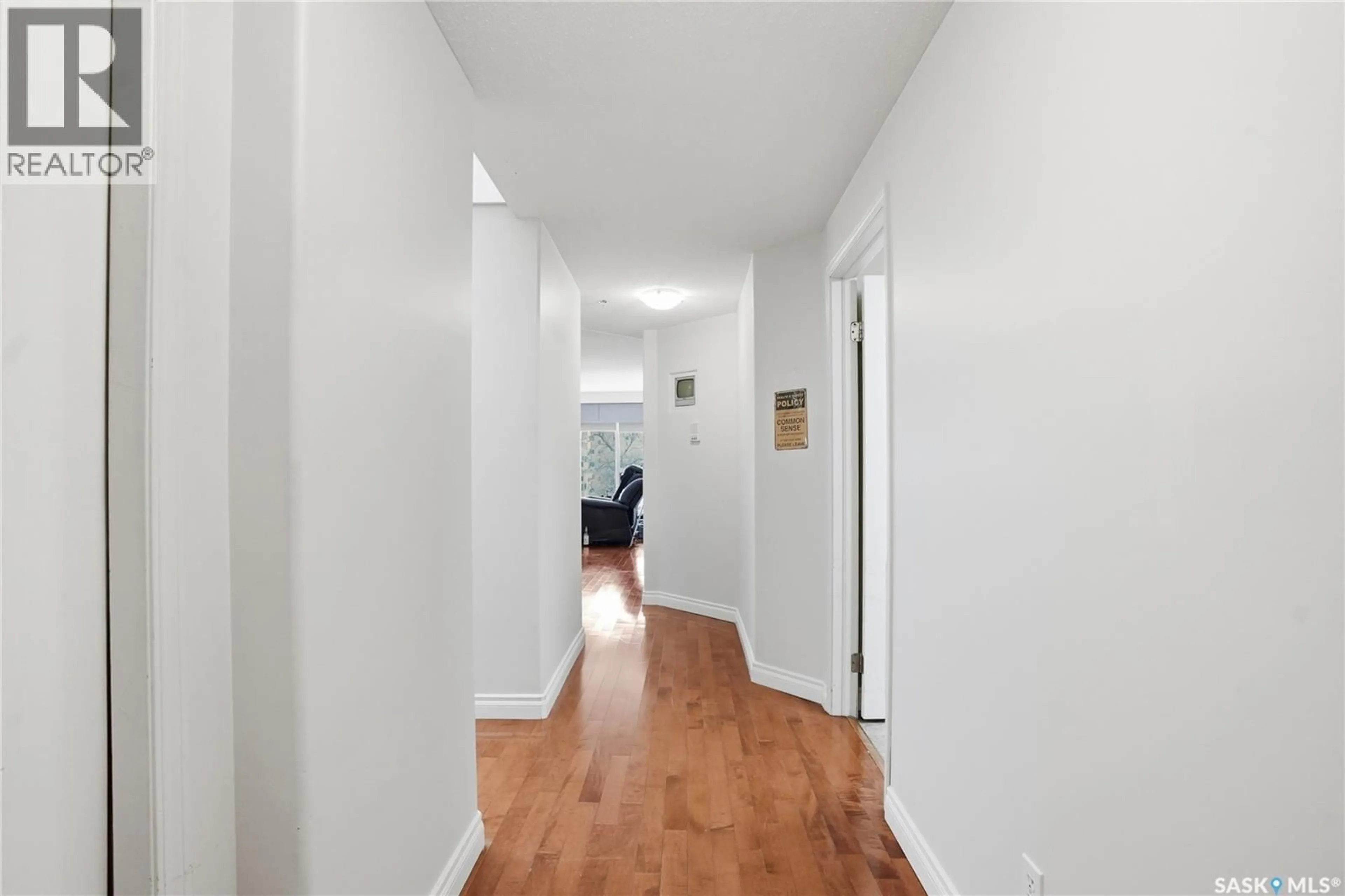 Unknown for 303 - 305 5TH AVENUE, Saskatoon Saskatchewan S7K2P6