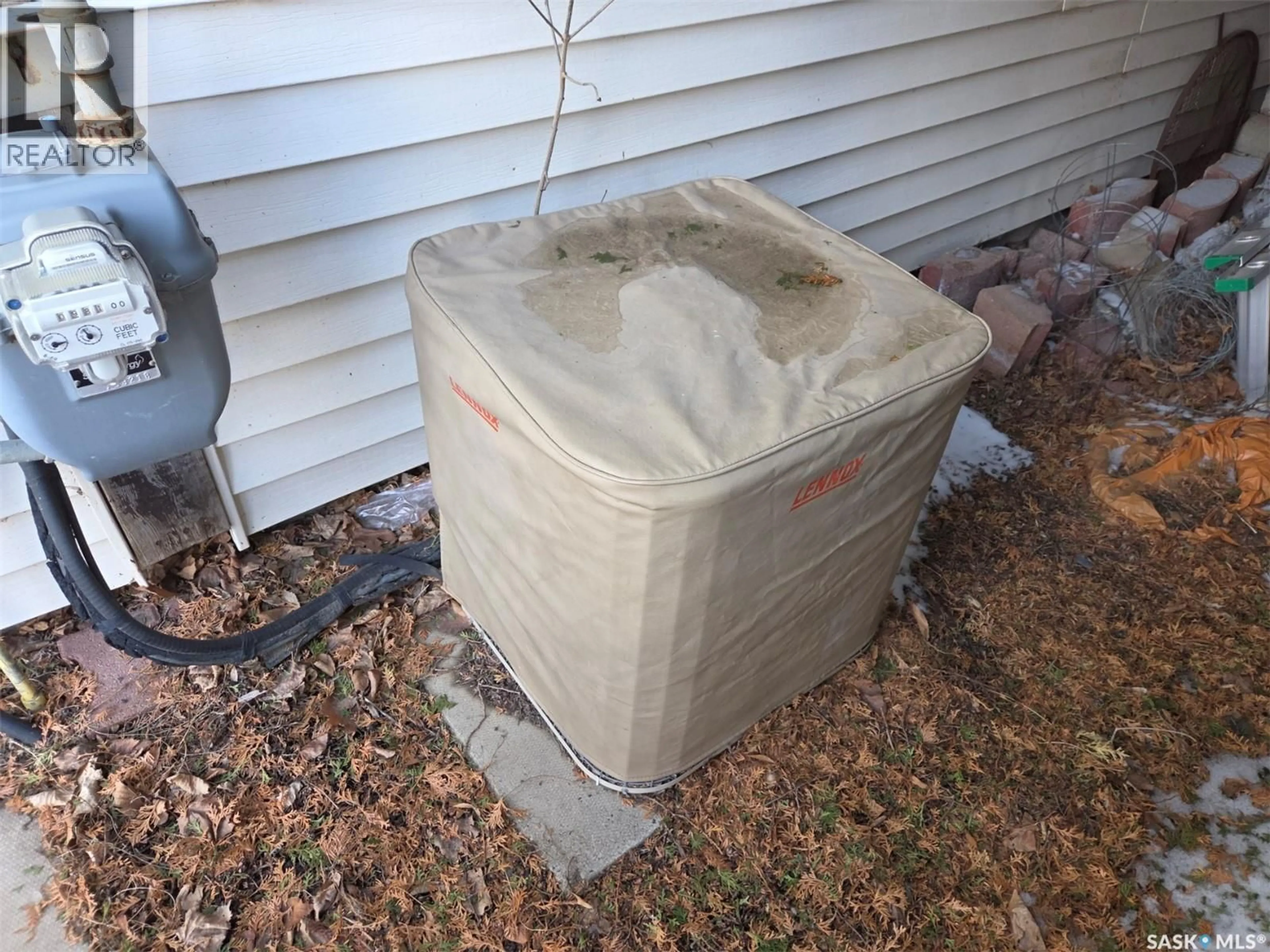 Unknown for 311 WILKINSON CRESCENT, Saskatoon Saskatchewan S7N3L7