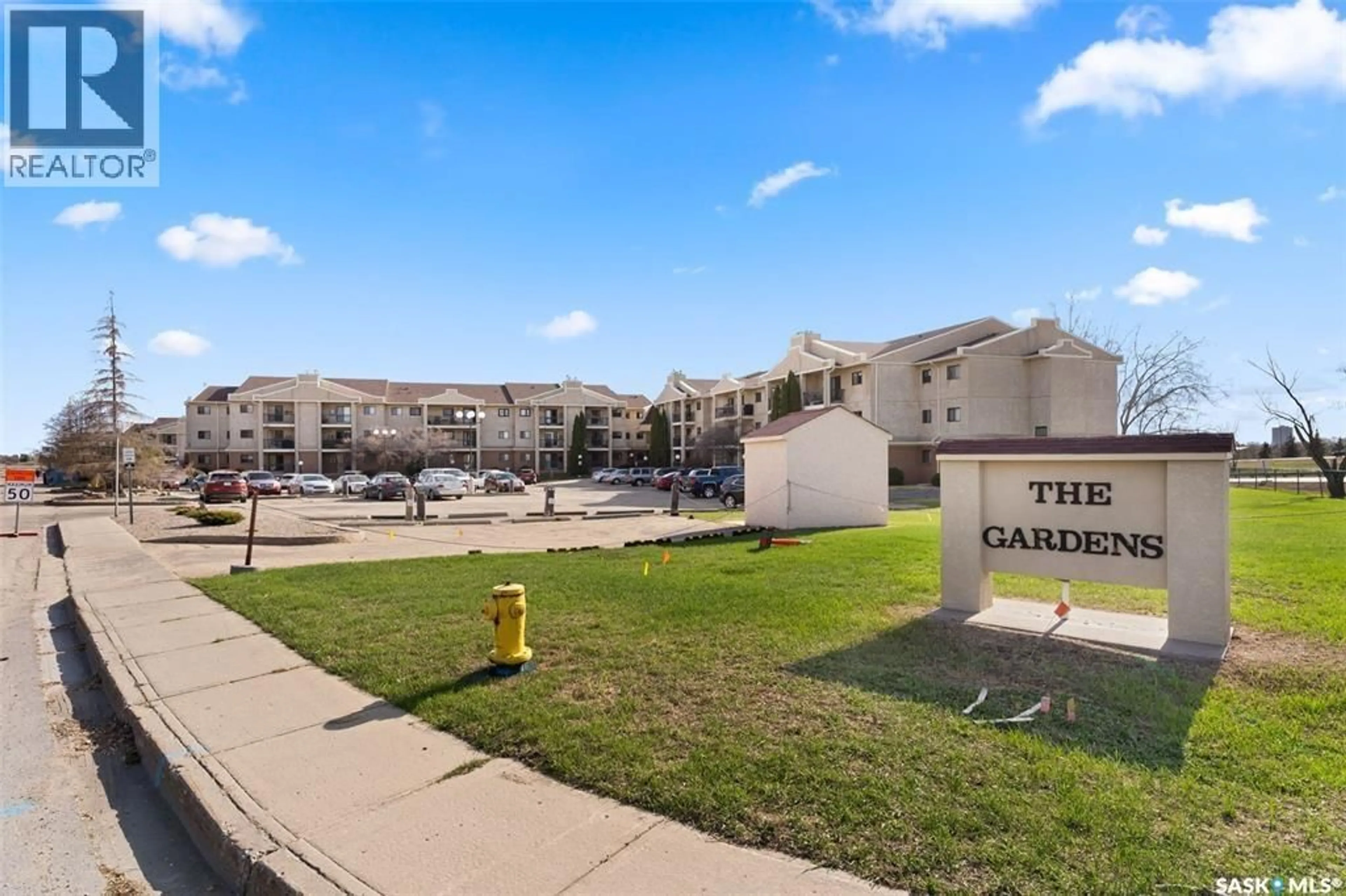 Patio, street for 202 3410 PARK STREET, Regina Saskatchewan S4V2M8