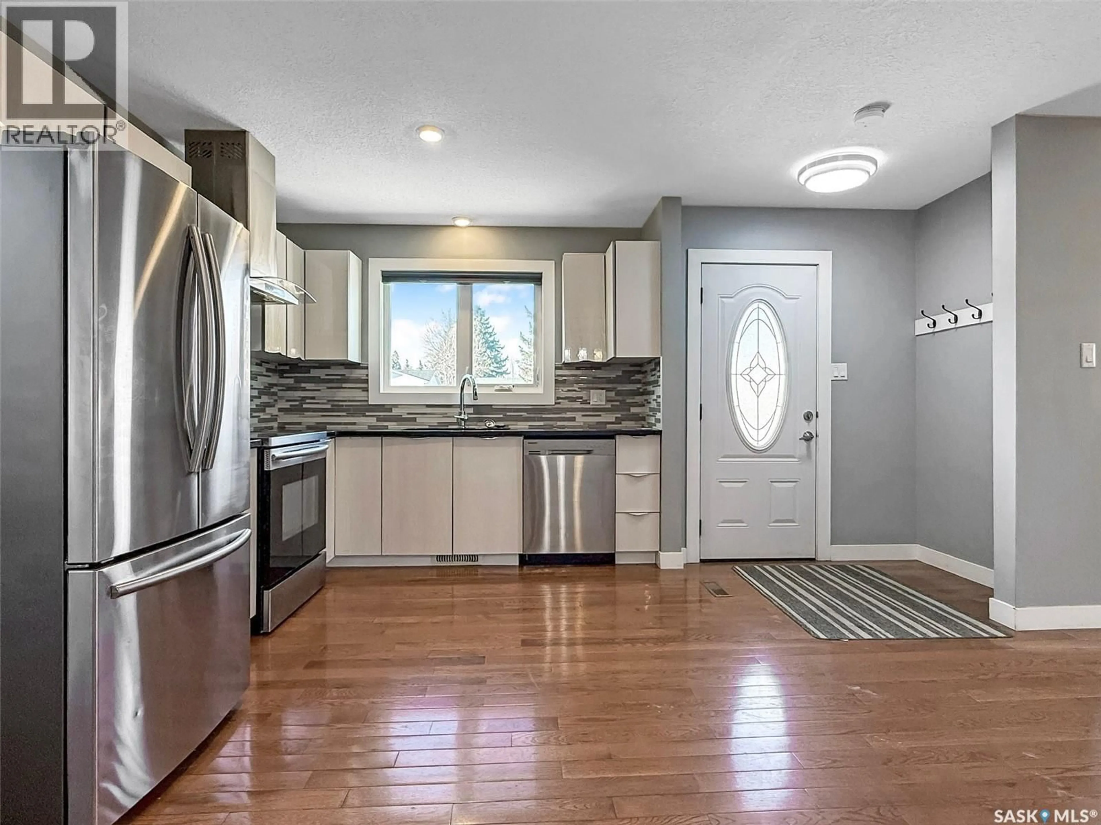 Open concept kitchen, unknown for 210 CLINTON PLACE, Swift Current Saskatchewan S9H4K2