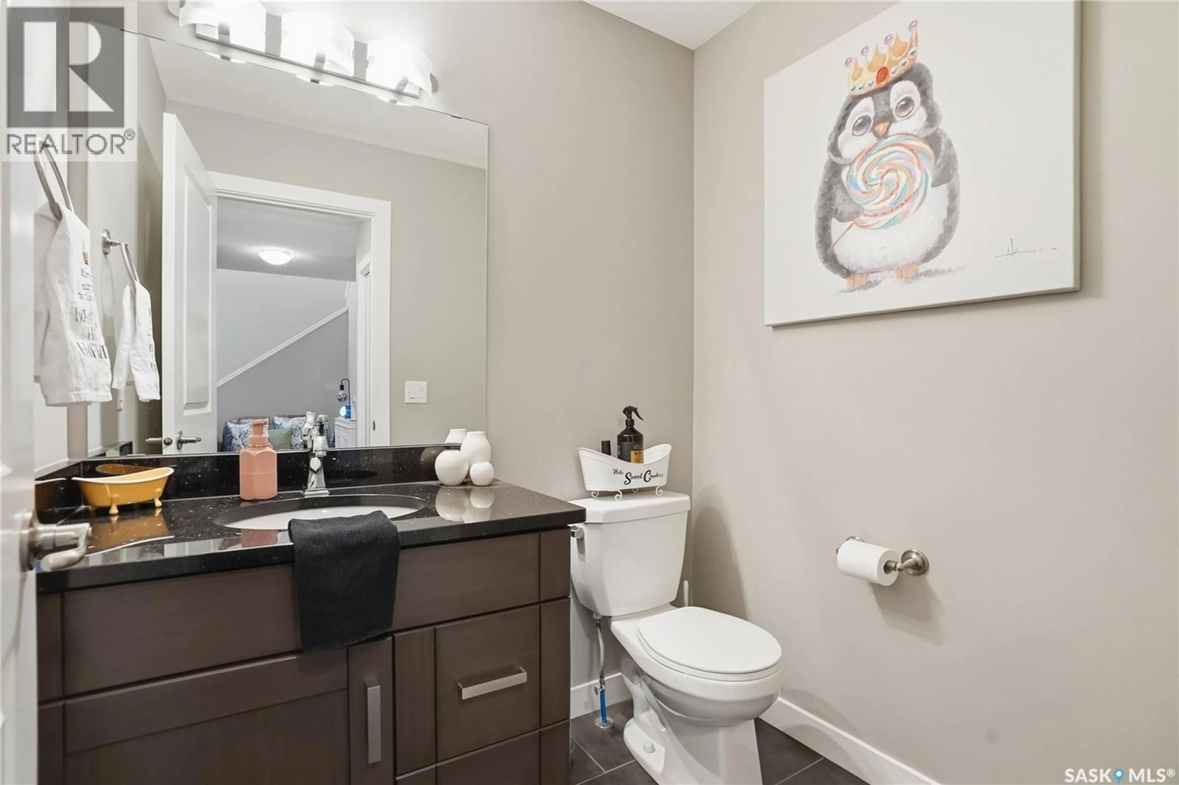 Standard bathroom, ceramic/tile floor for 527 MAPLE CRESCENT, Warman Saskatchewan S0K4S2