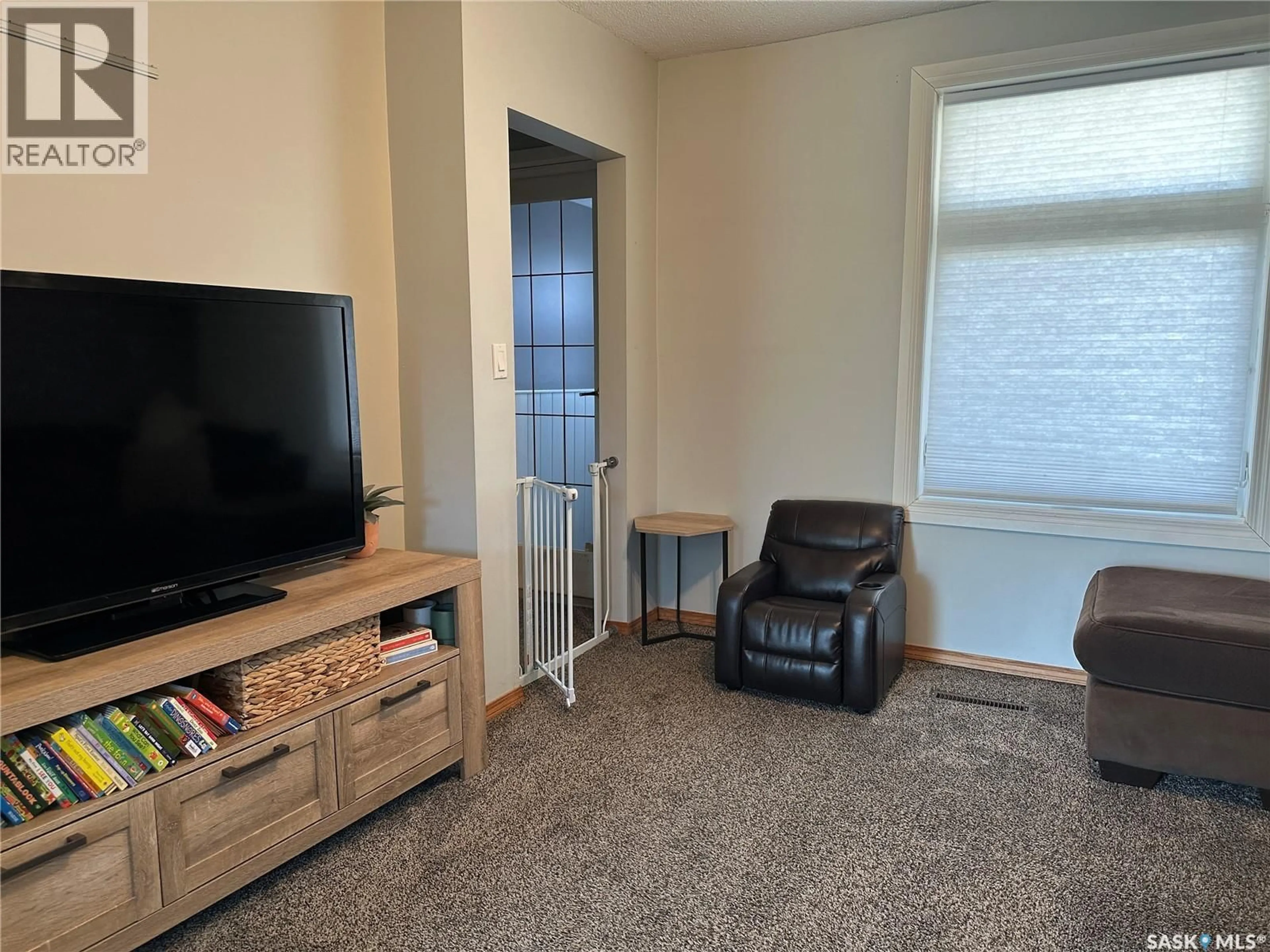 A pic of a room for 24 3RD AVENUE, Weyburn Saskatchewan S4H1X2