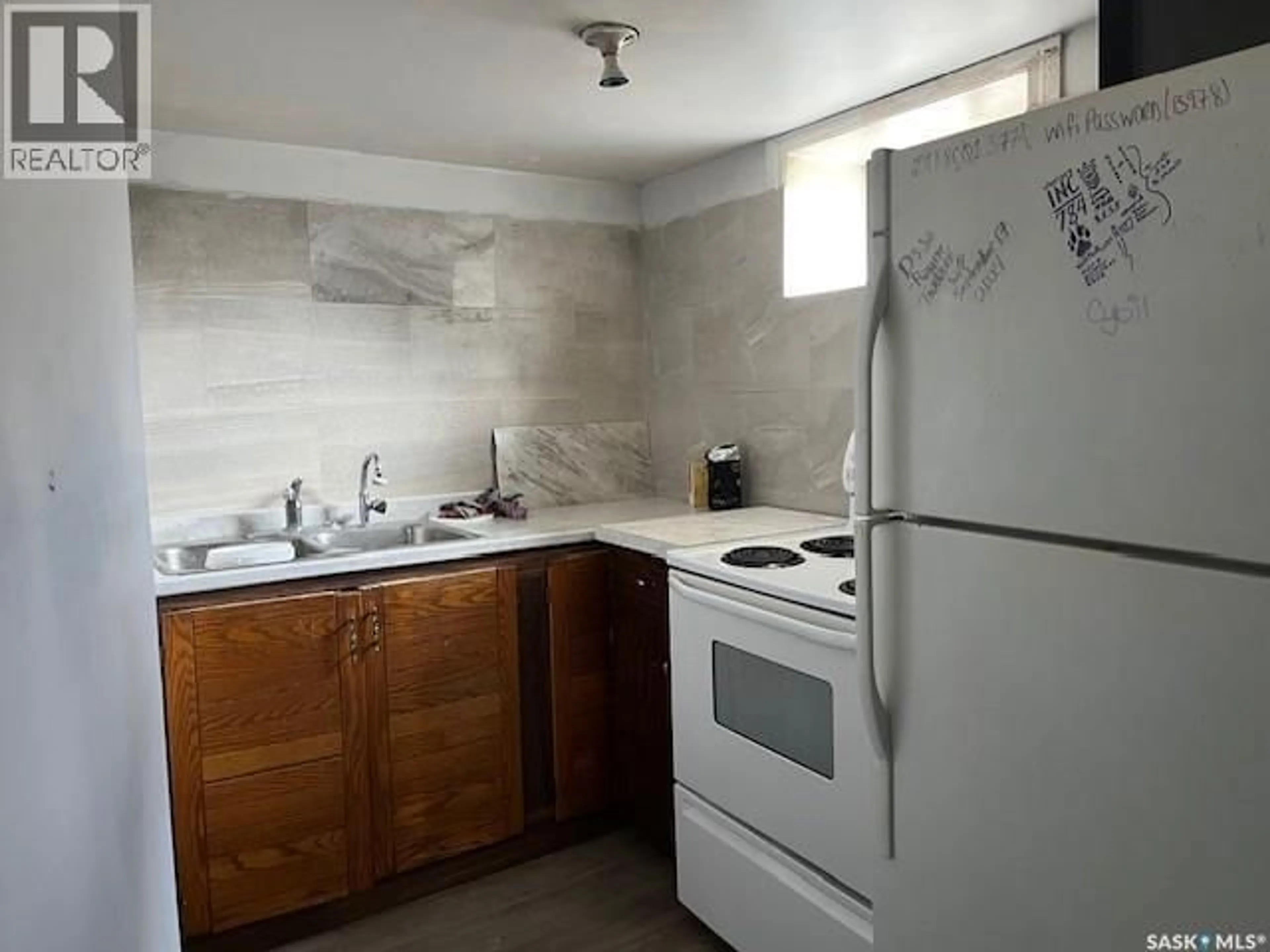 Standard kitchen, ceramic/tile floor for 1609 GARNET STREET, Regina Saskatchewan S4T2Z1