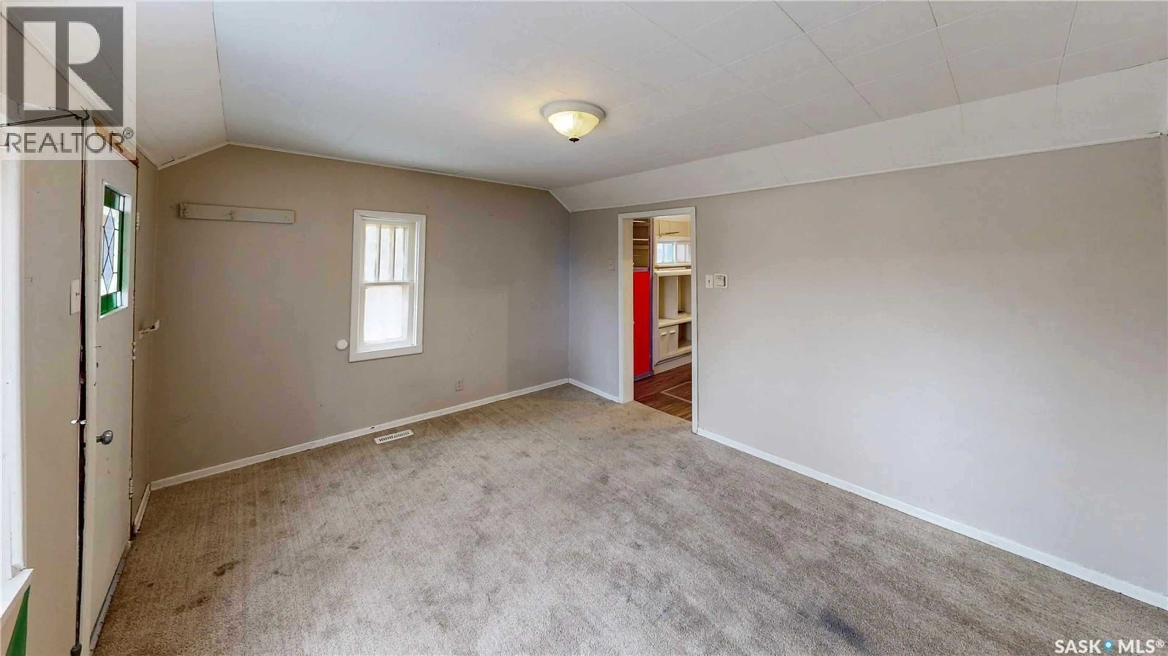 A pic of a room for 460 KING STREET, Regina Saskatchewan S4R4H4