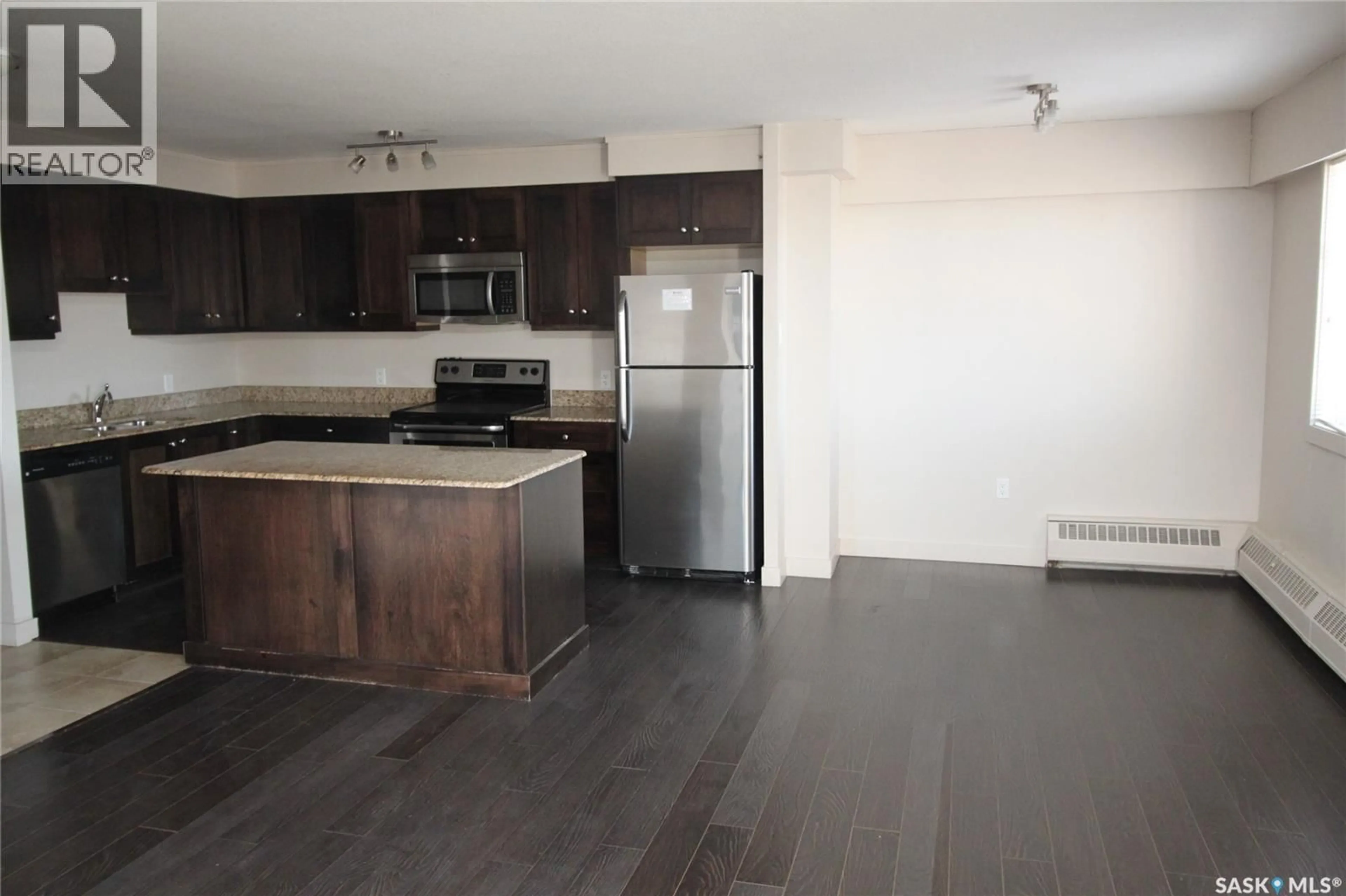 Unknown for N - 708 537 4TH AVENUE, Saskatoon Saskatchewan S7K2M6