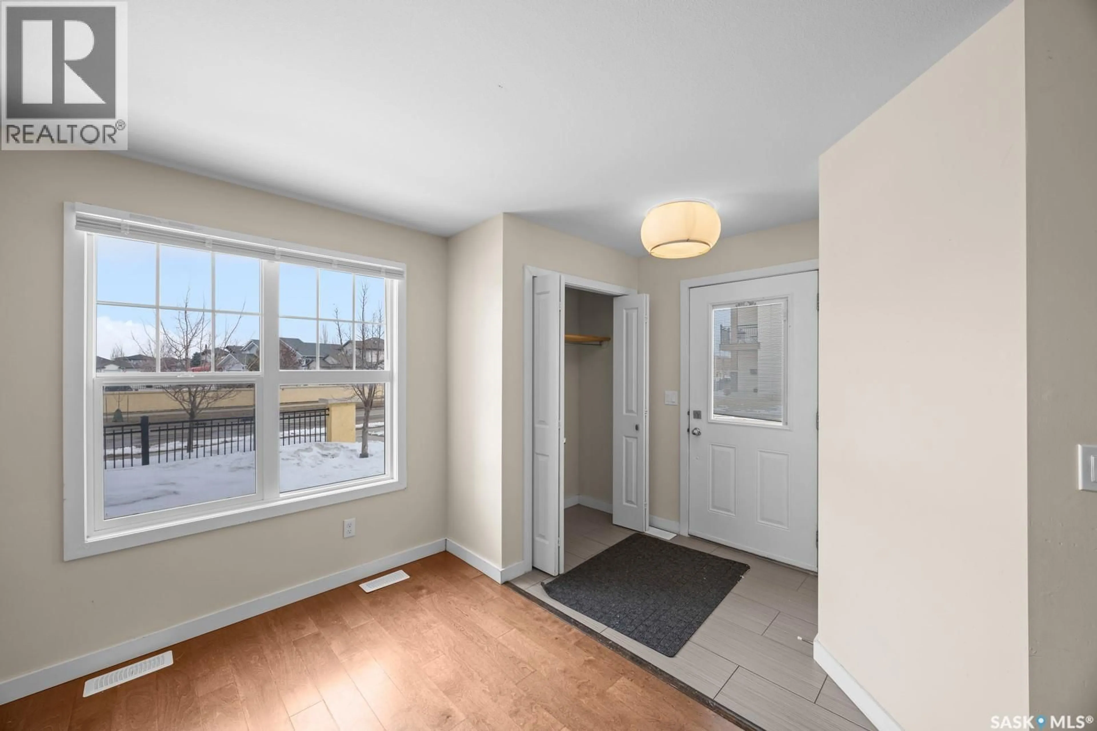 Indoor entryway for 2315 - 513 MCCLOCKLIN ROAD, Saskatoon Saskatchewan S7R0K9