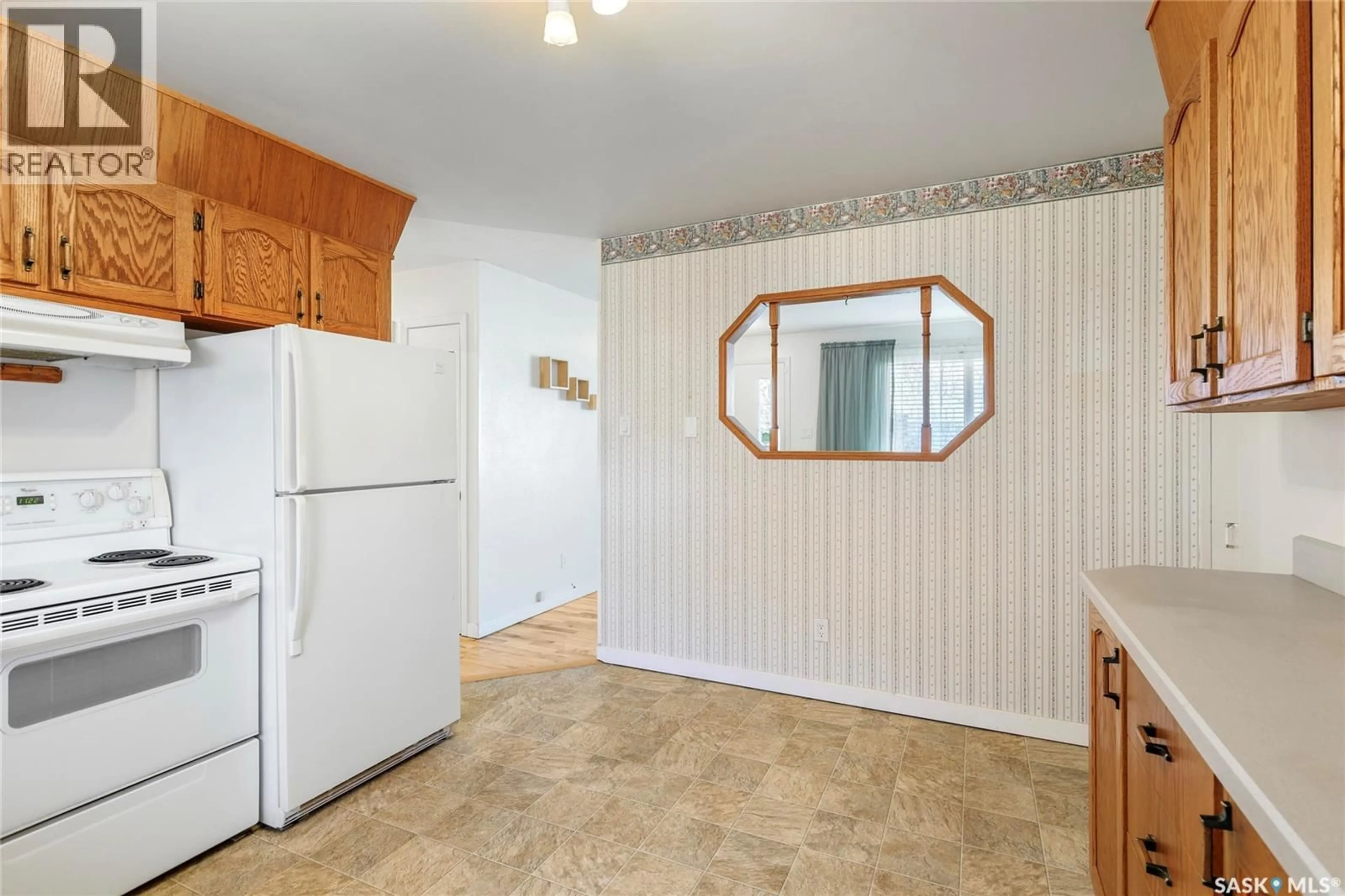 Standard kitchen, unknown for 761 SNEDDON STREET, Regina Saskatchewan S4T6H3