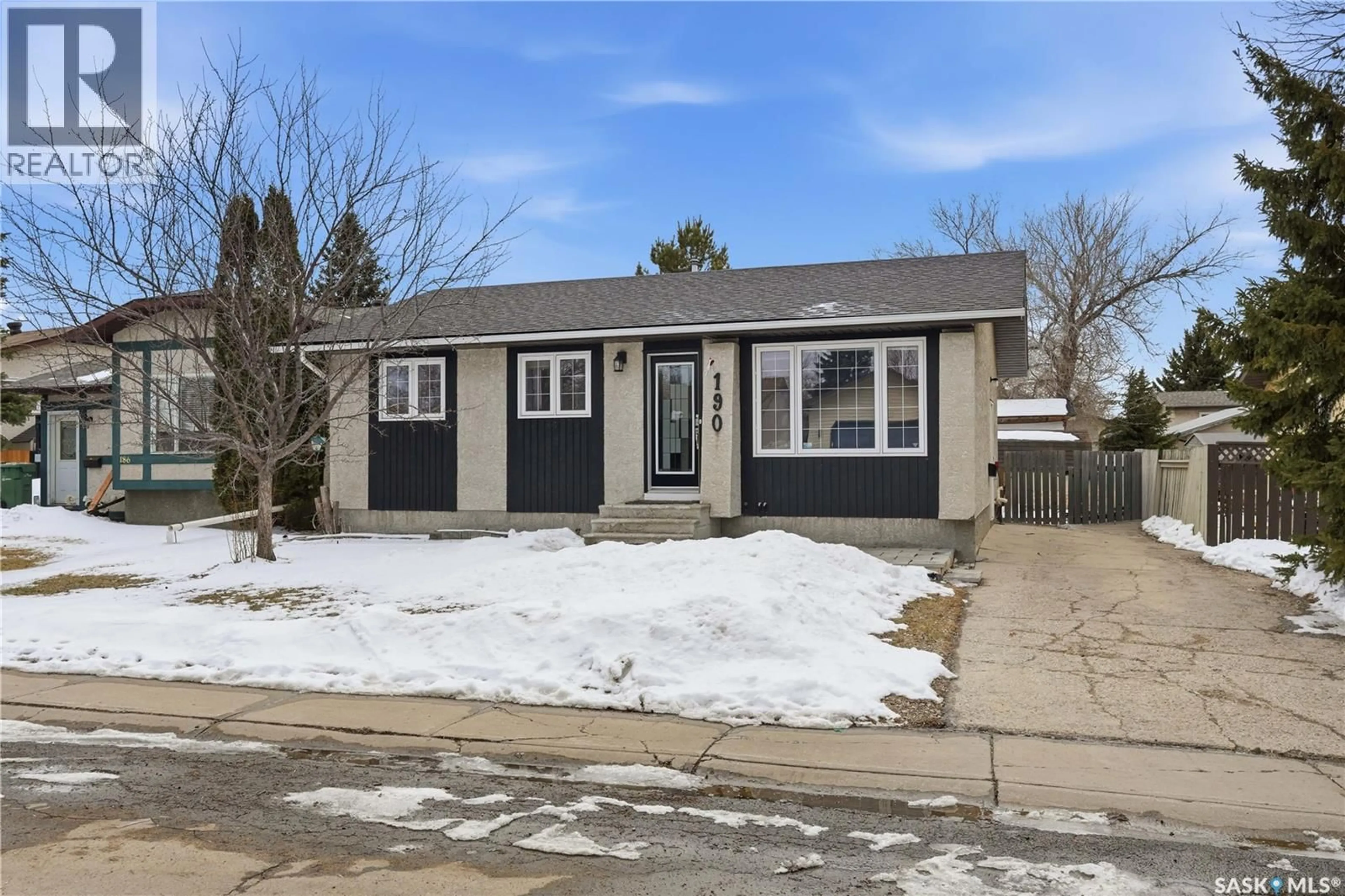 Home with vinyl exterior material, street for 190 PETERSMEYER STREET, Regina Saskatchewan S4R8J3