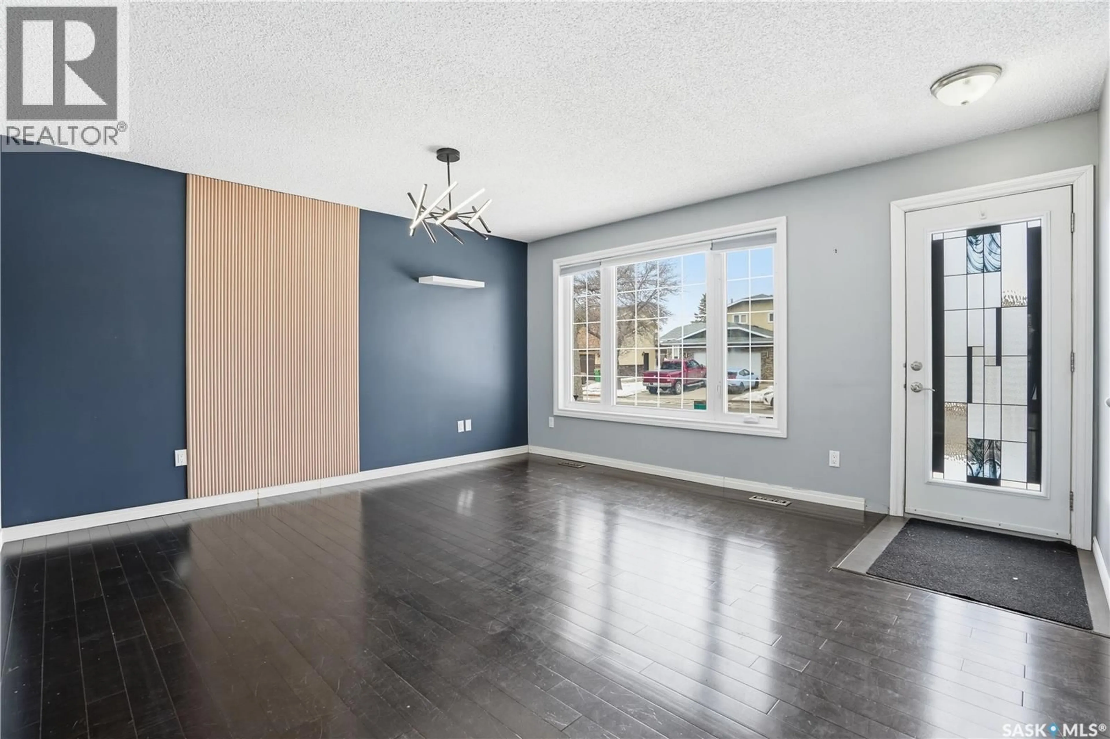 A pic of a room for 190 PETERSMEYER STREET, Regina Saskatchewan S4R8J3