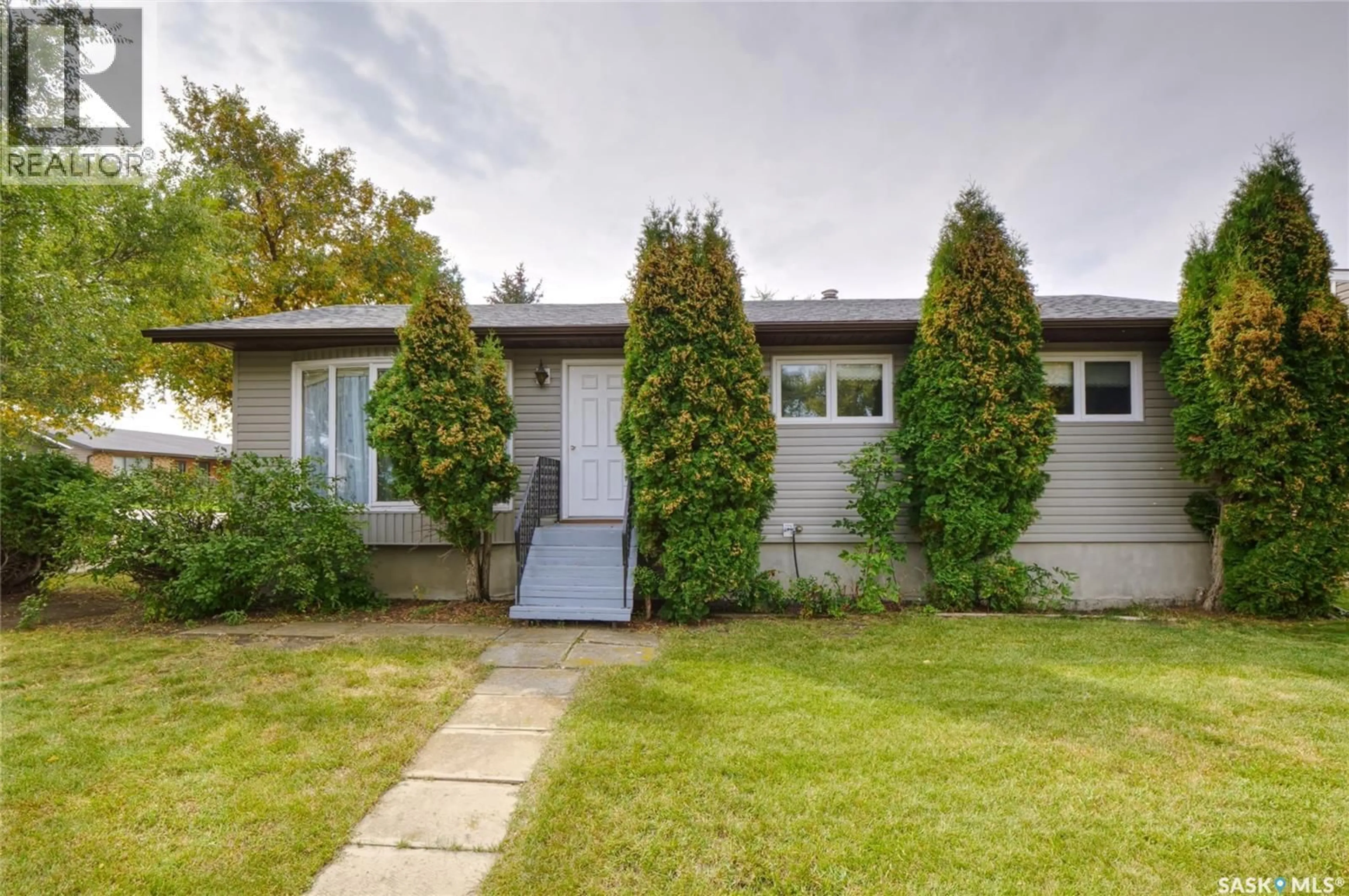 Unknown for 1008 PARKLANE DRIVE, Assiniboia Saskatchewan S0H0B0