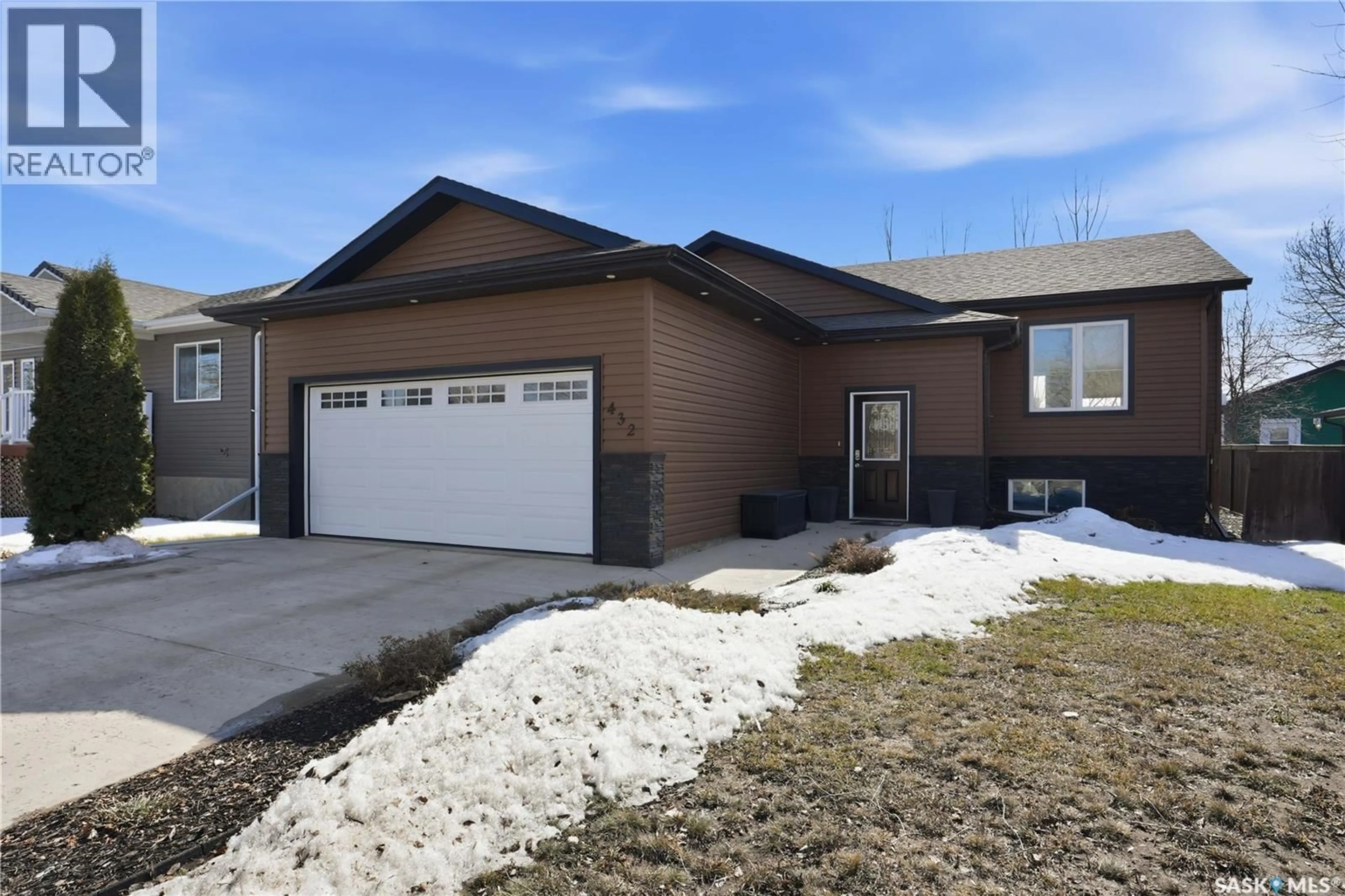 Home with brick exterior material, street for 432 3RD AVENUE, Unity Saskatchewan S0K4L0