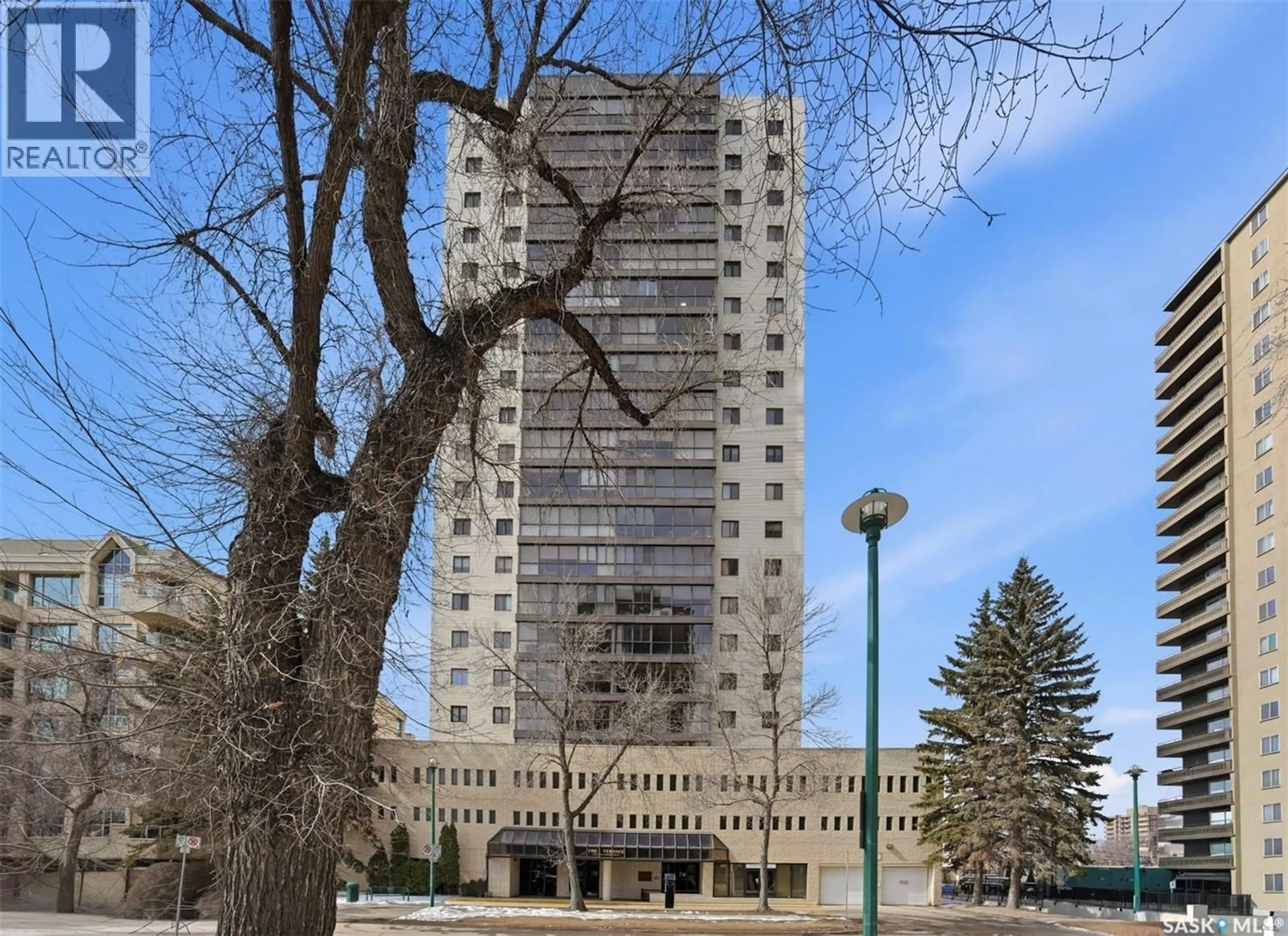 Indoor foyer for 315 - 1703 5TH AVENUE N, Saskatoon Saskatchewan S7K5Z8