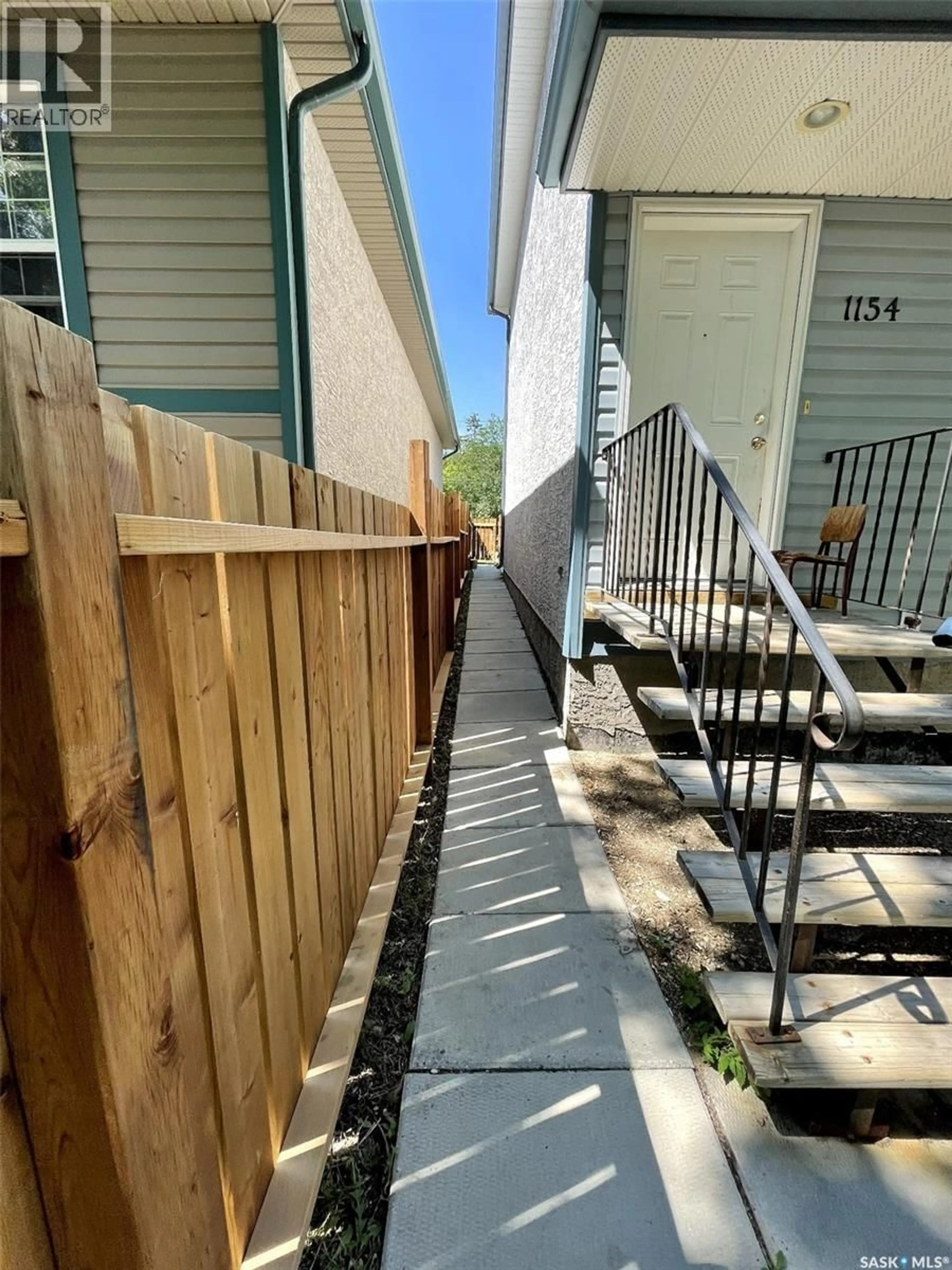 Stairs for 1154 RETALLACK STREET, Regina Saskatchewan S4T2H3