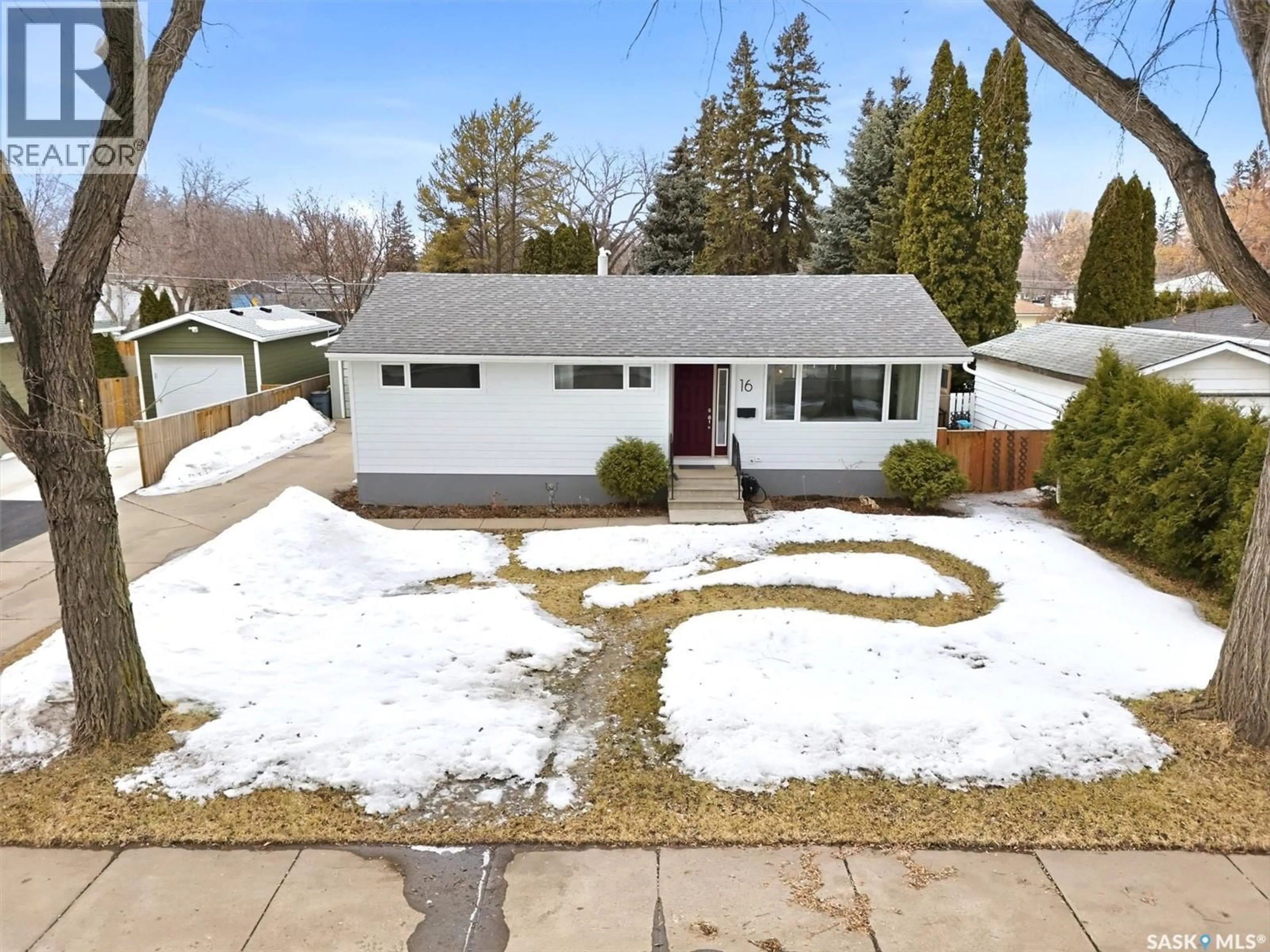 A pic from outside/outdoor area/front of a property/back of a property/a pic from drone, street for 16 PINDER CRESCENT, Saskatoon Saskatchewan S7J2K8
