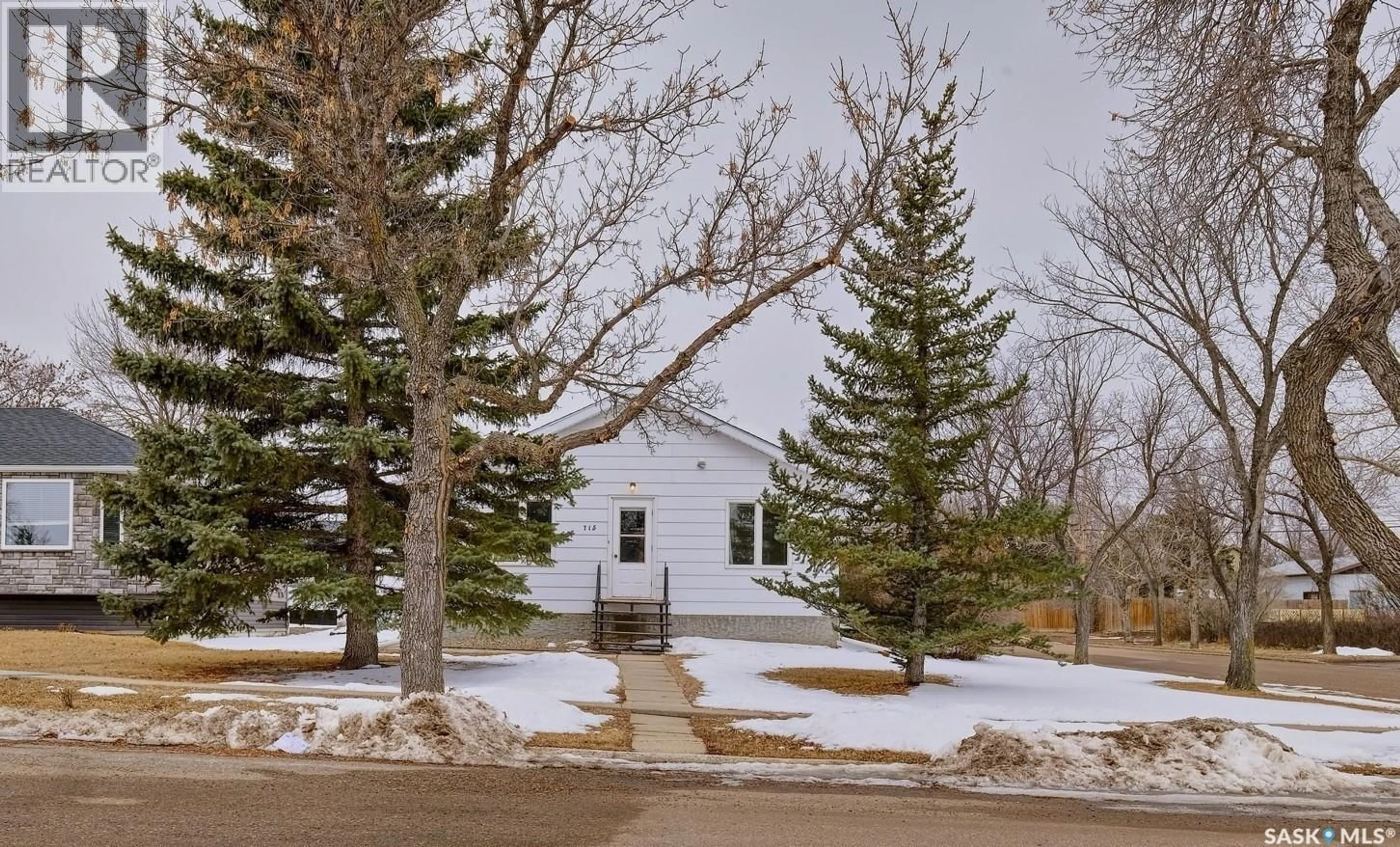 Unknown for 715 KING STREET, Rosetown Saskatchewan S0L2V0