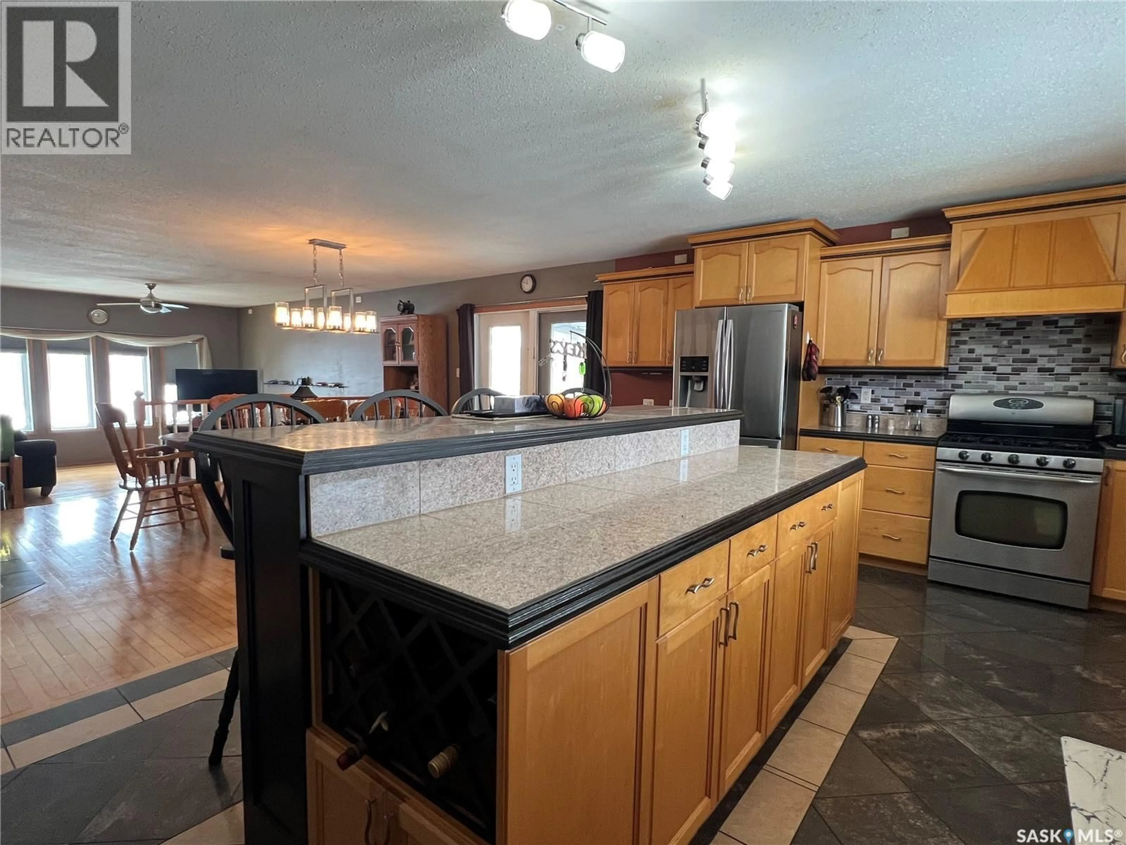 Open concept kitchen, ceramic/tile floor for 401 2ND STREET, Goodsoil Saskatchewan S0M1A0