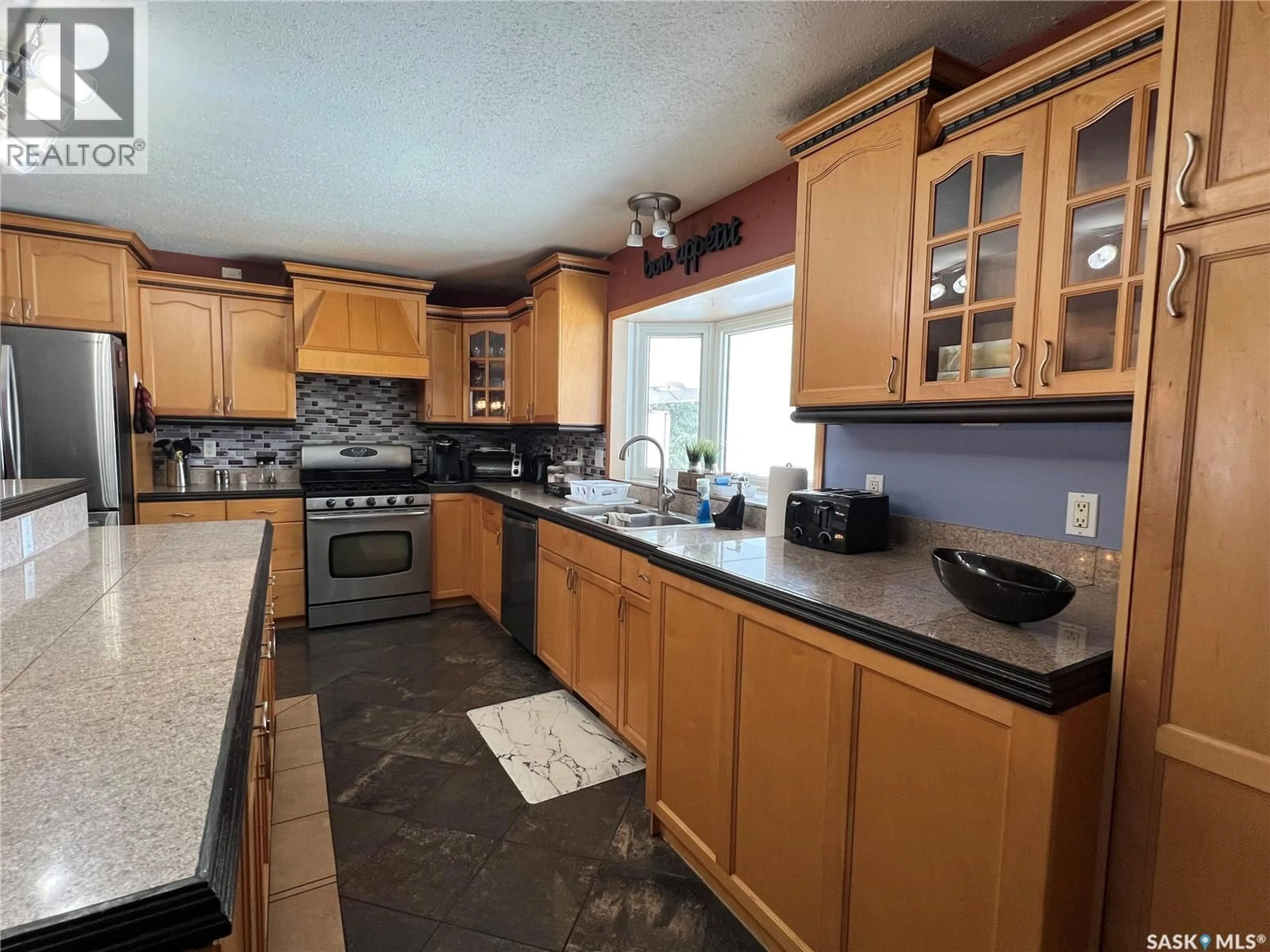 Standard kitchen, unknown for 401 2ND STREET, Goodsoil Saskatchewan S0M1A0