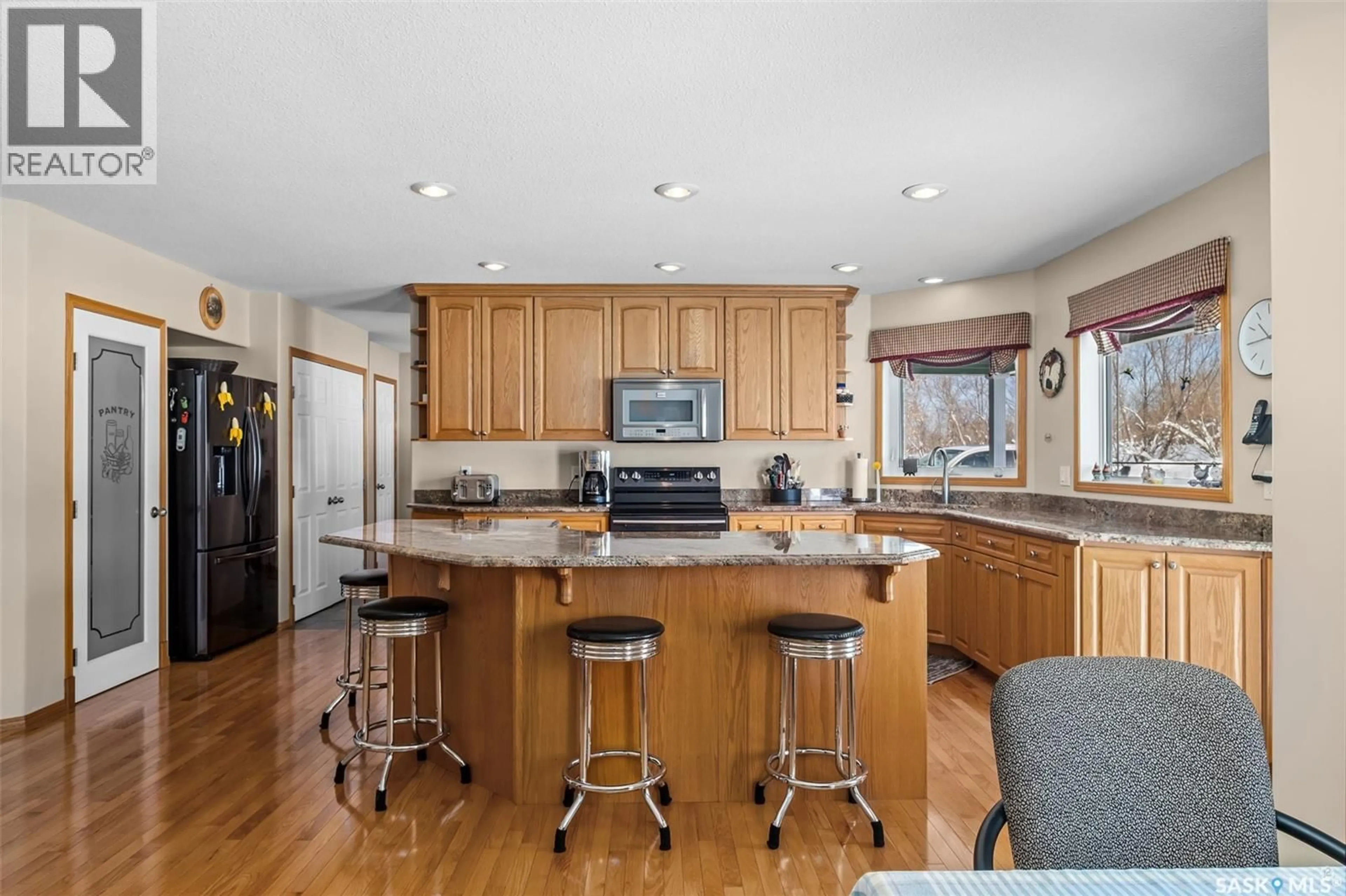 Open concept kitchen, unknown for SOLES ROAD, Prince Albert Rm No. 461 Saskatchewan S6V5P9