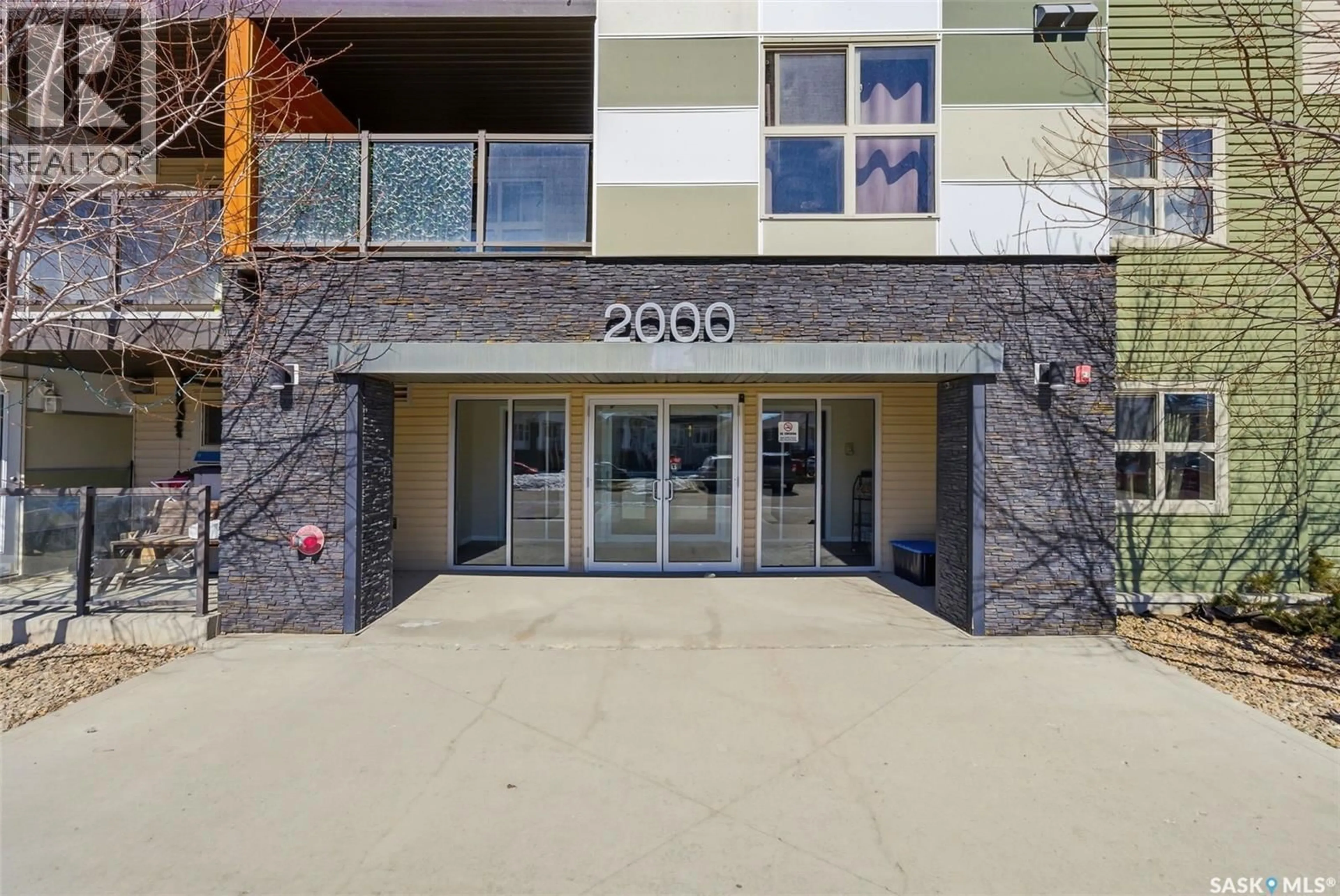 Indoor foyer for 5500 - 2116 MITCHINSON WAY, Regina Saskatchewan S4W0N9