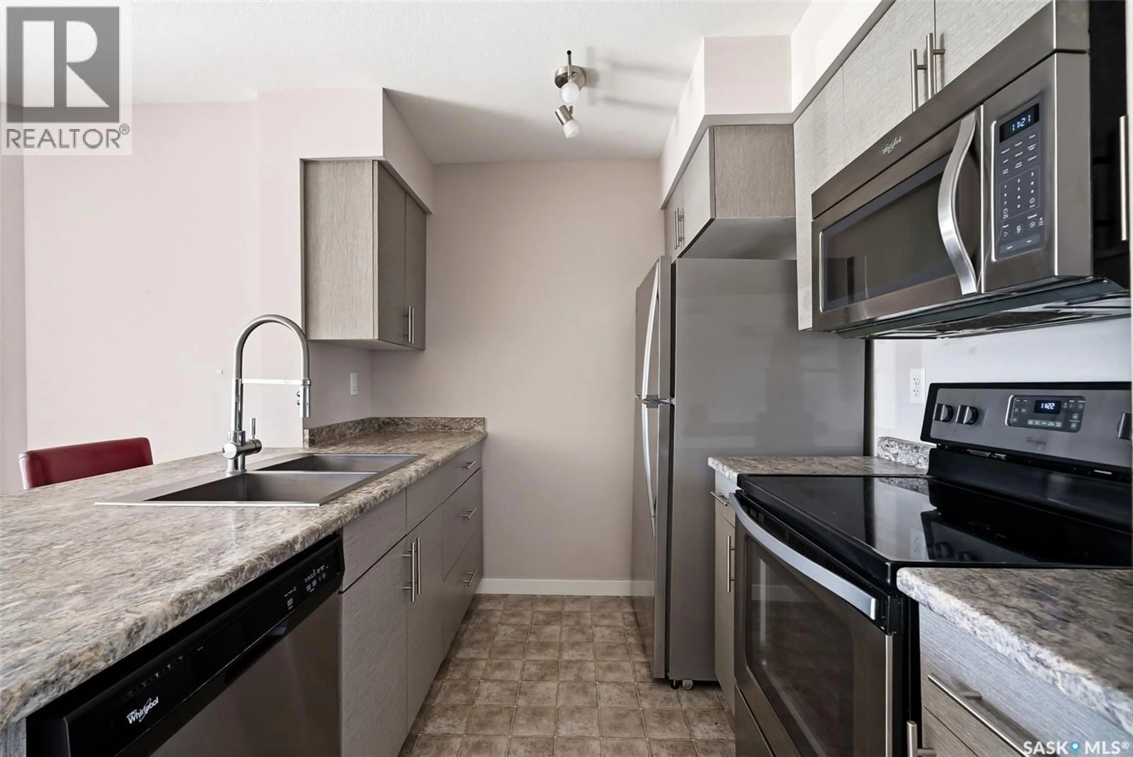 Standard kitchen, unknown for 5500 - 2116 MITCHINSON WAY, Regina Saskatchewan S4W0N9