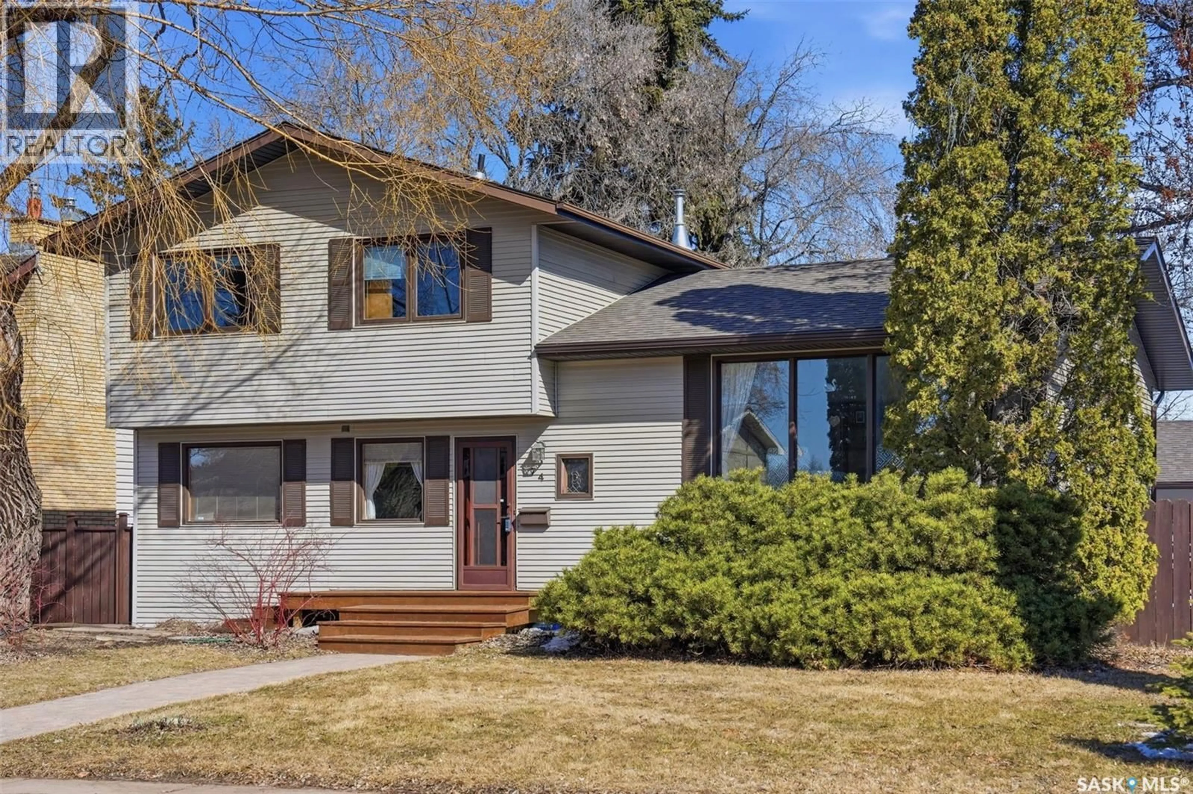 Unknown for 74 HARVARD CRESCENT, Saskatoon Saskatchewan S7H3R1