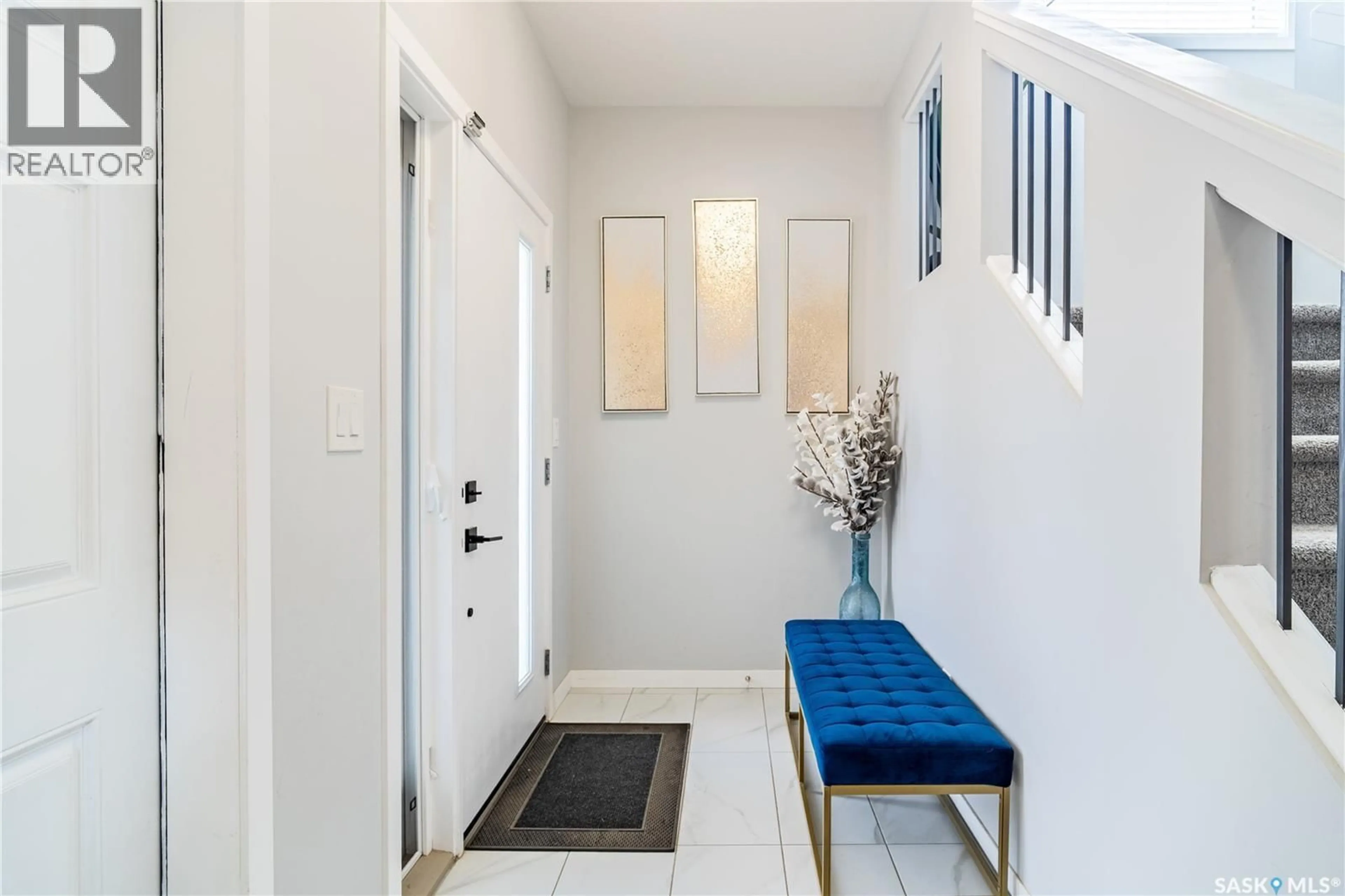 Indoor entryway for 2904 TROMBLEY STREET, Regina Saskatchewan S4V3Y5