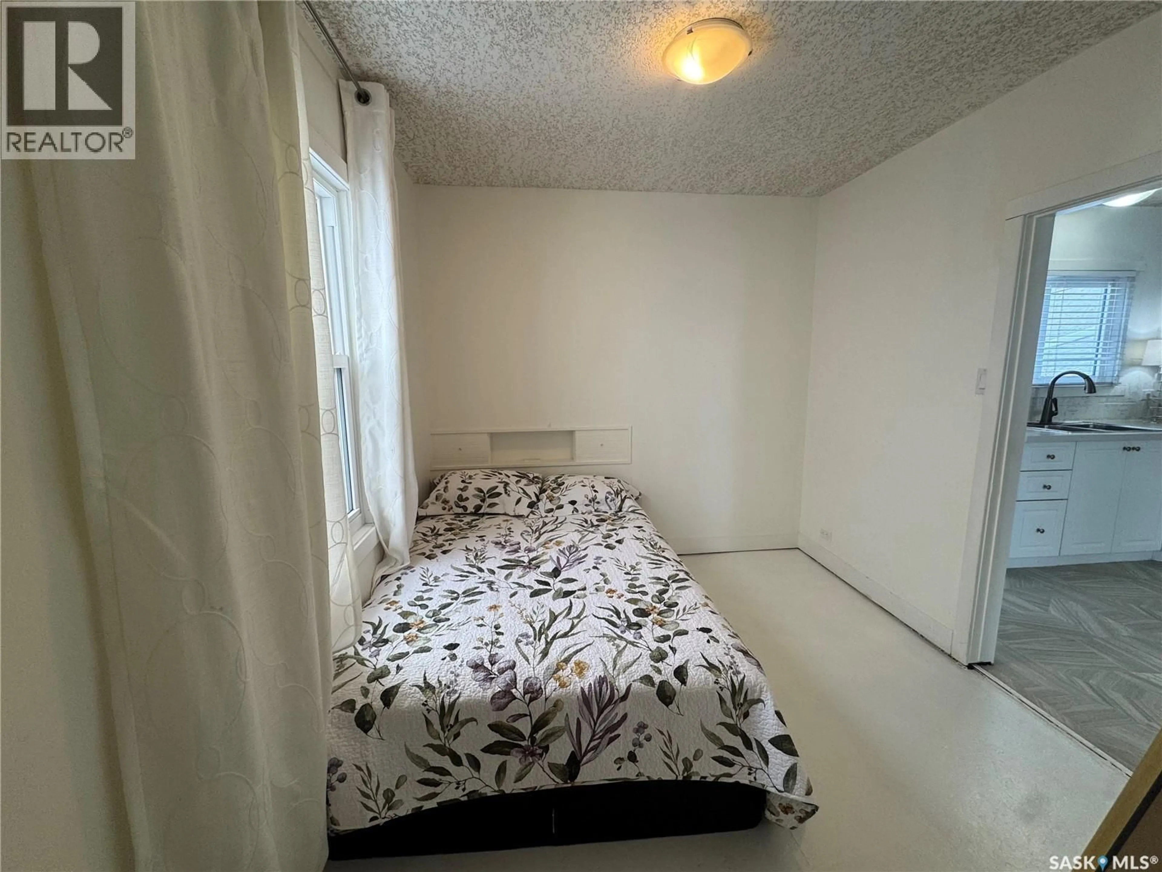 A pic of a room for 3027 ROBINSON STREET, Regina Saskatchewan S4S1V3