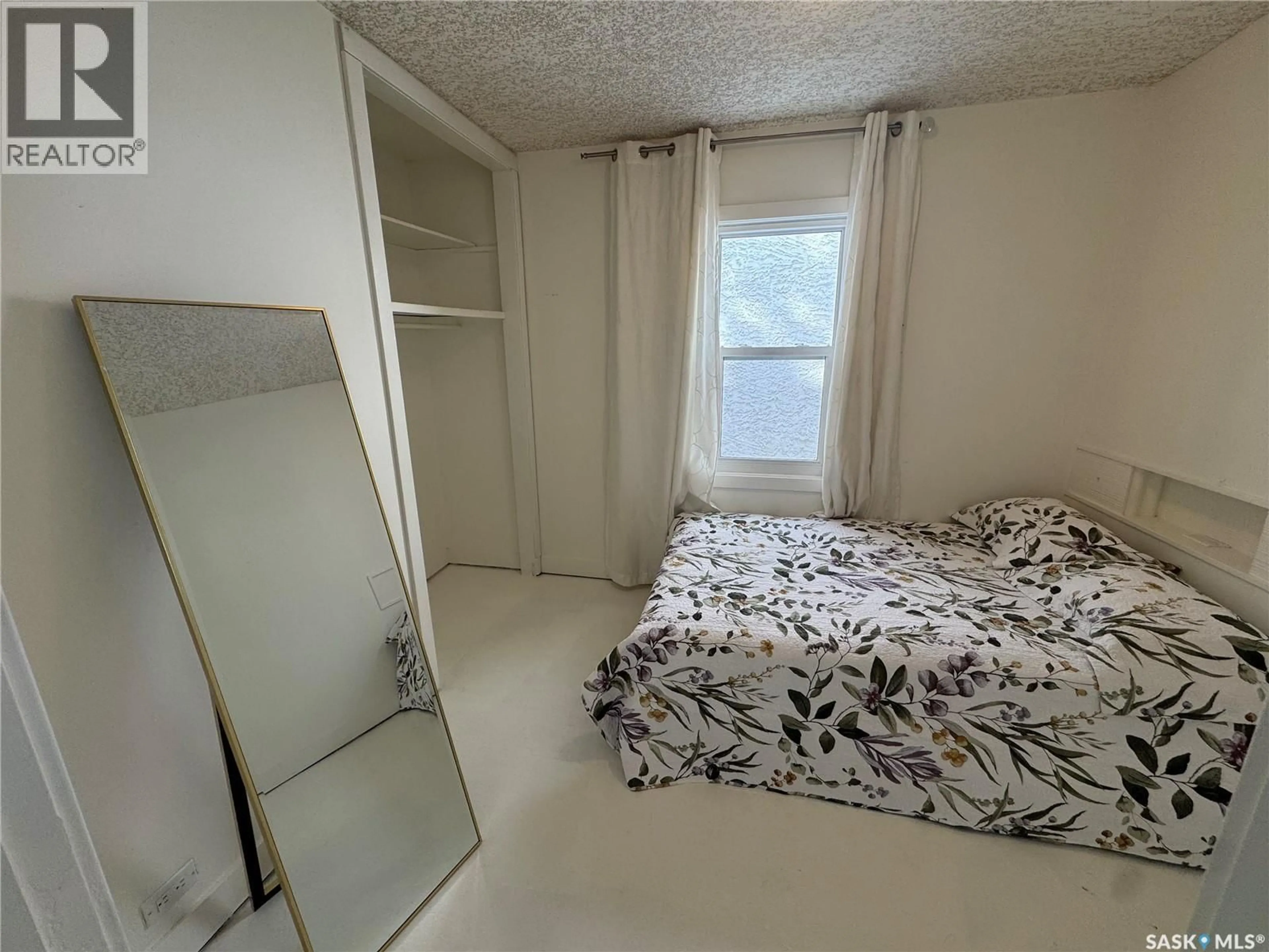 A pic of a room for 3027 ROBINSON STREET, Regina Saskatchewan S4S1V3