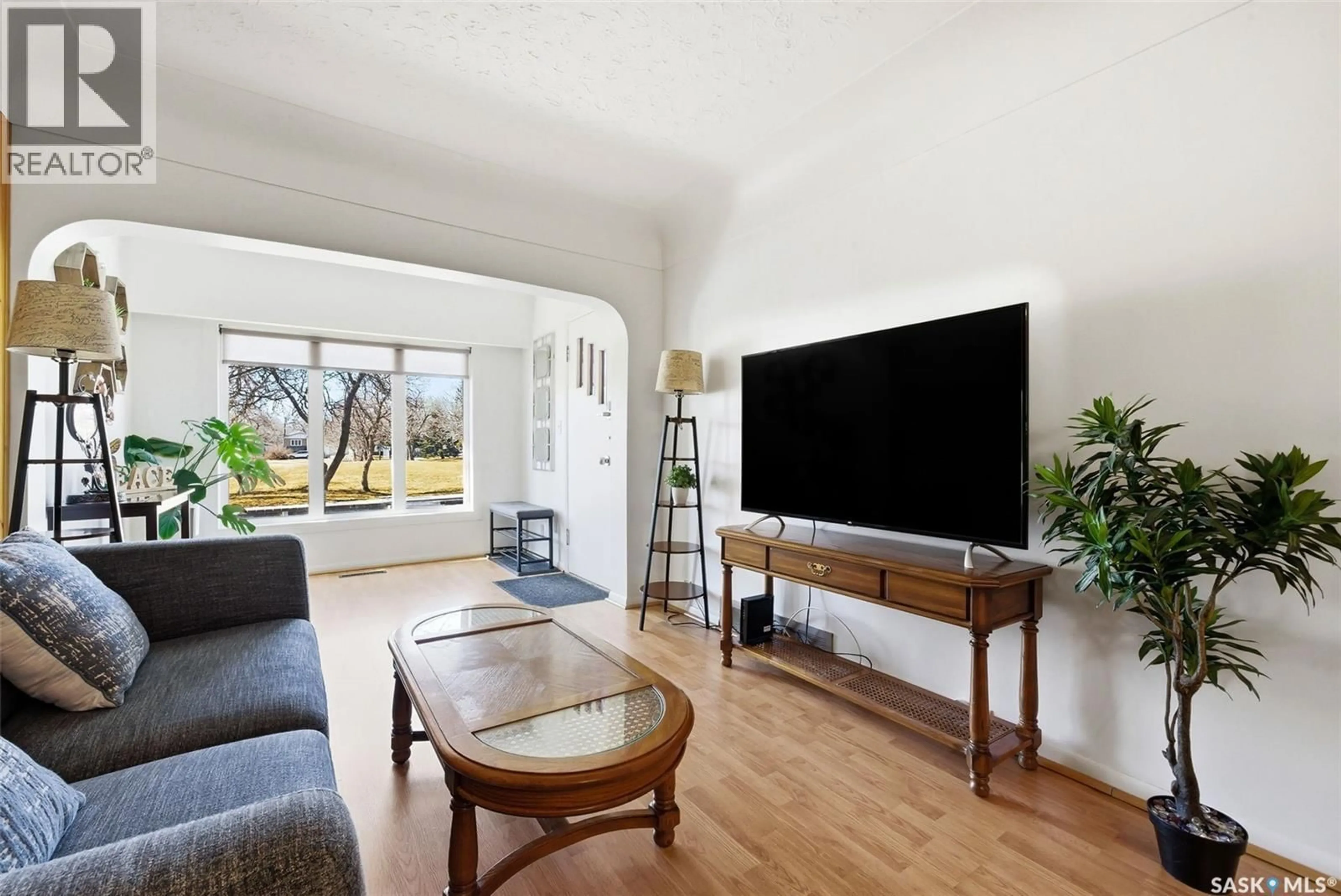 Living room with furniture, unknown for 1441 ATHOL STREET, Regina Saskatchewan S4T3C7