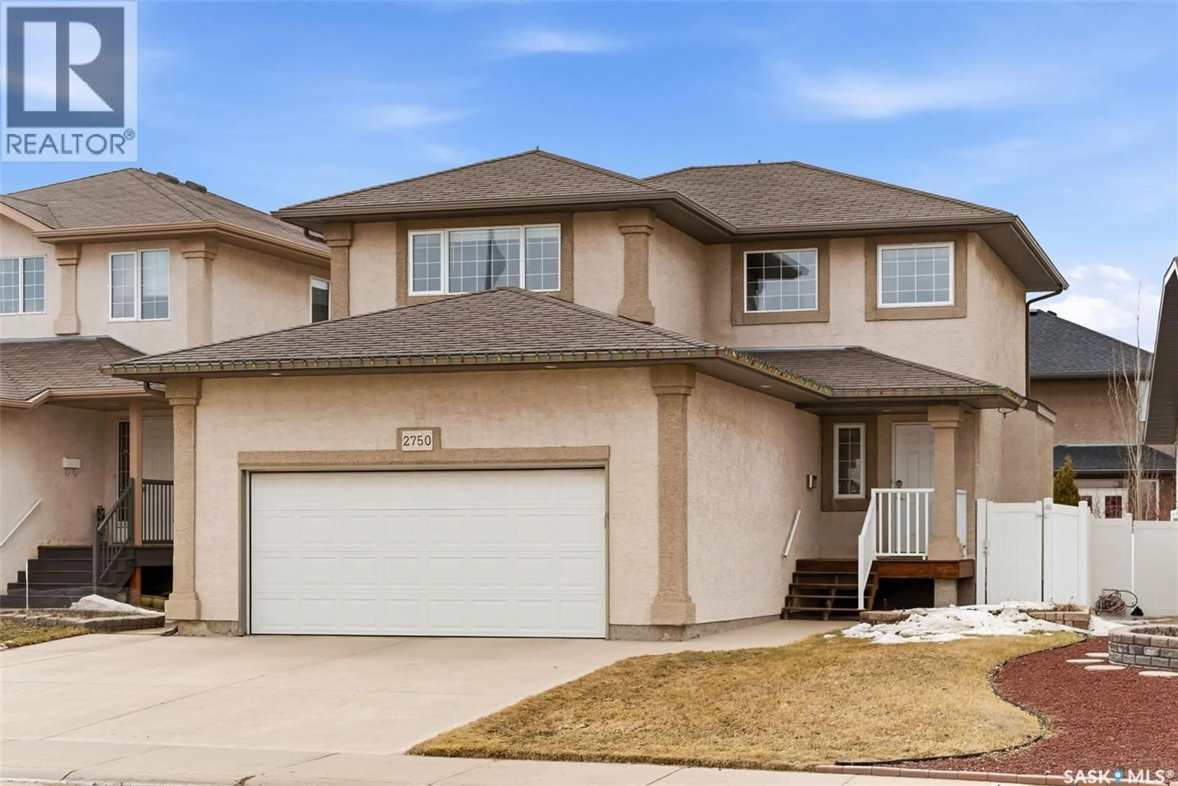 Home with vinyl exterior material, street for 2750 WINDSOR PARK ROAD, Regina Saskatchewan S4V0N2