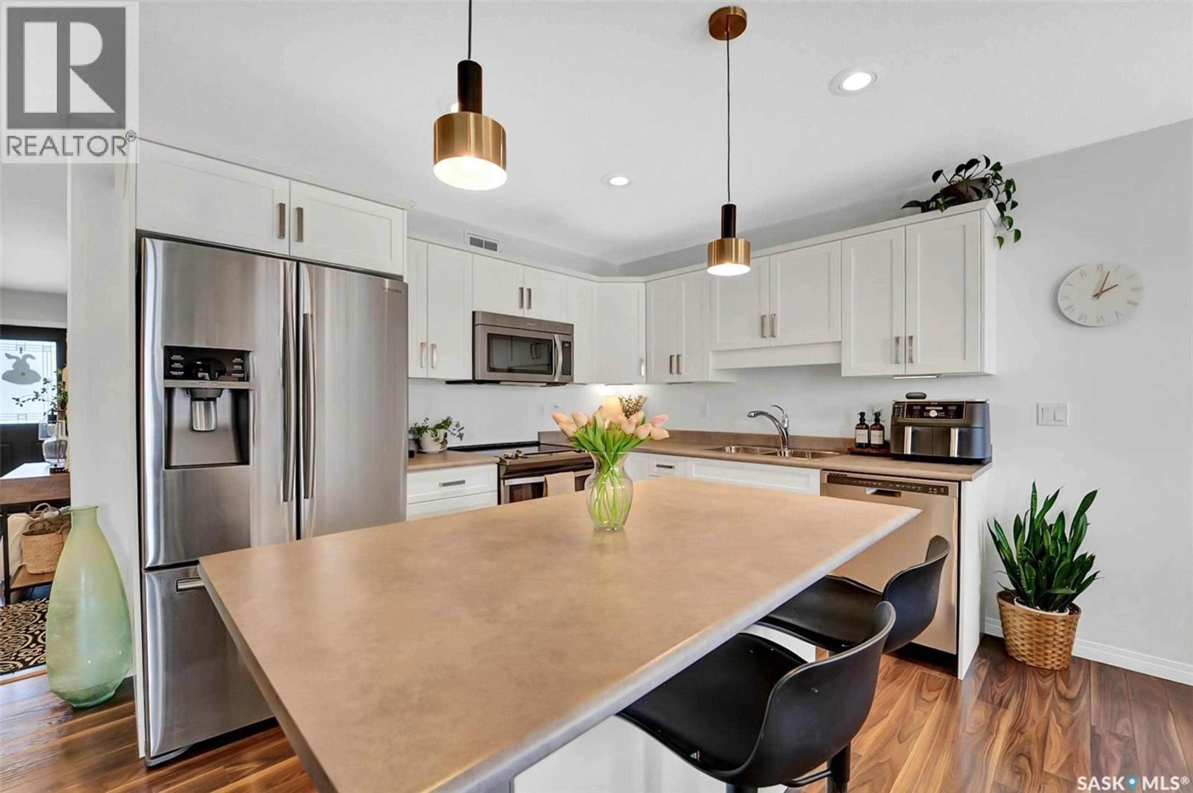 Open concept kitchen, unknown for 9 DAWSON CRESCENT, Saskatoon Saskatchewan S7R0L6