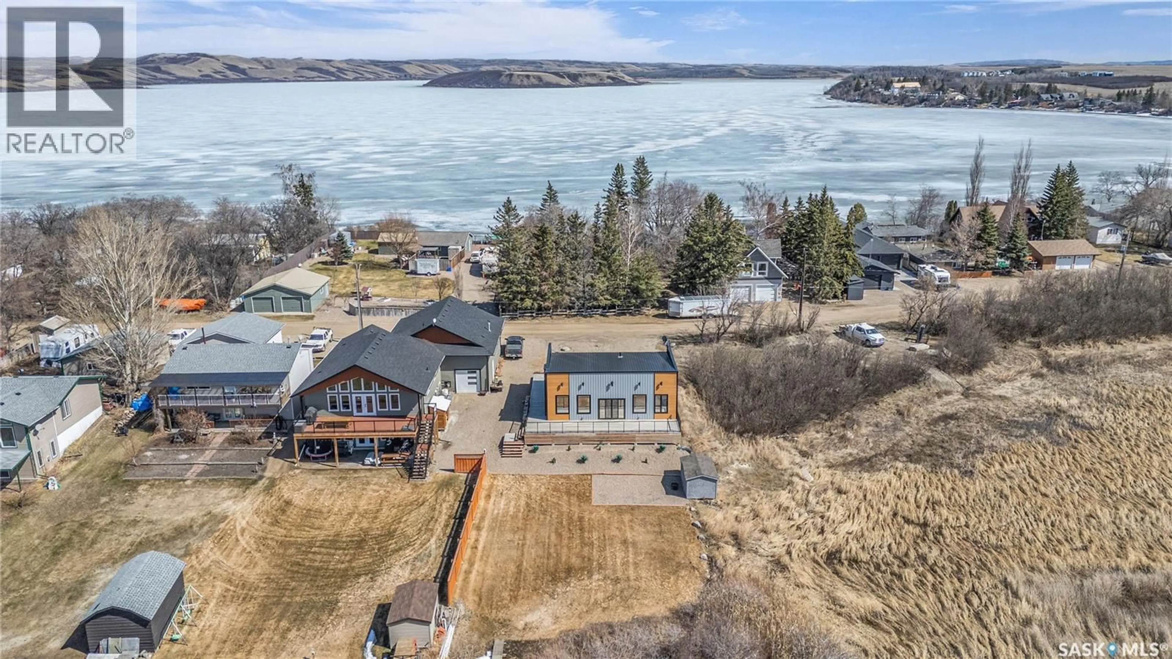 A pic from outside/outdoor area/front of a property/back of a property/a pic from drone, water/lake/river/ocean view for 45 FERRIE AVENUE, Meota Rm No.468 Saskatchewan S0M1X0