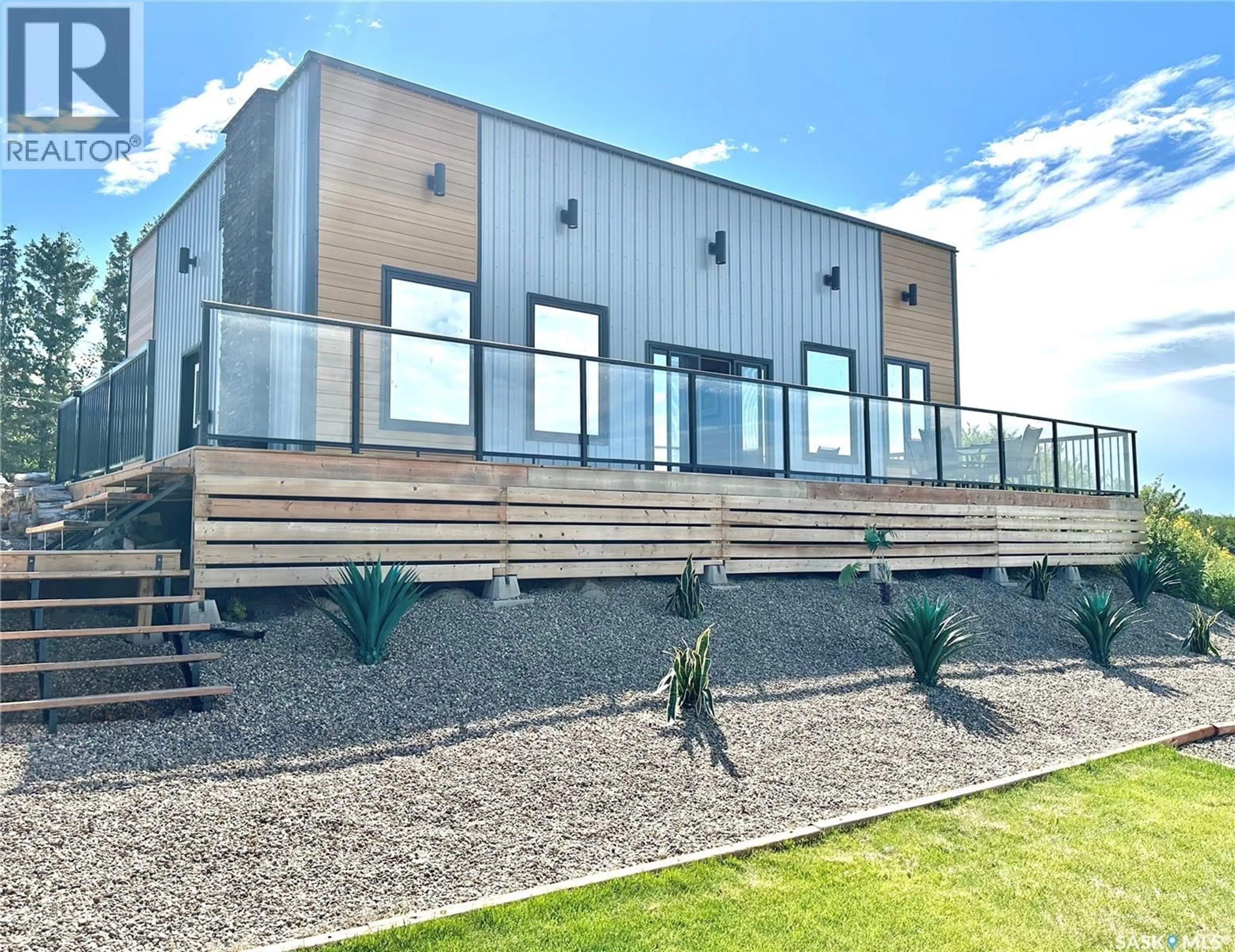 Home with vinyl exterior material, building for 45 FERRIE AVENUE, Meota Rm No.468 Saskatchewan S0M1X0