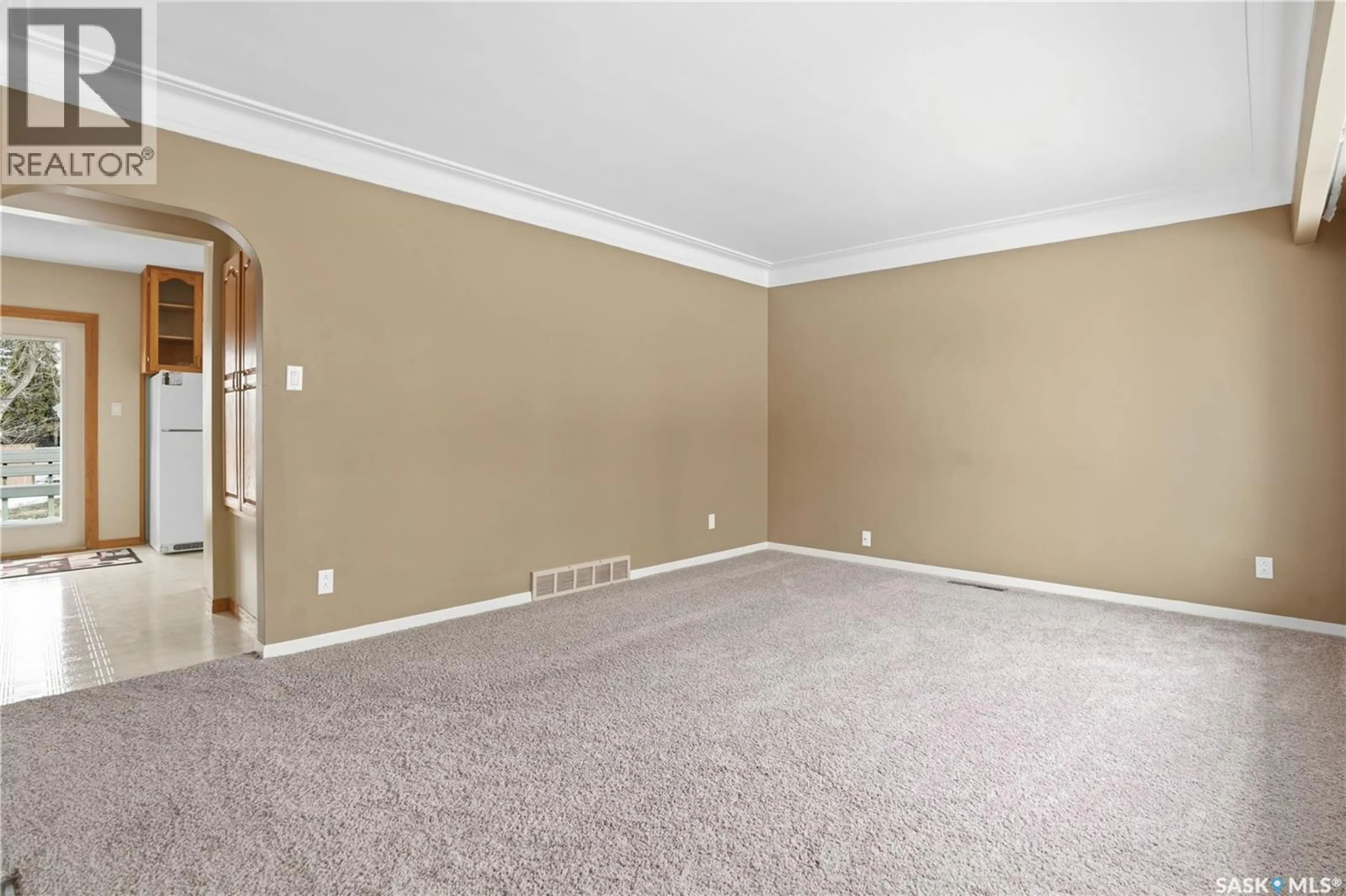 A pic of a room for 1317 6TH AVENUE, Moose Jaw Saskatchewan S6H4A9