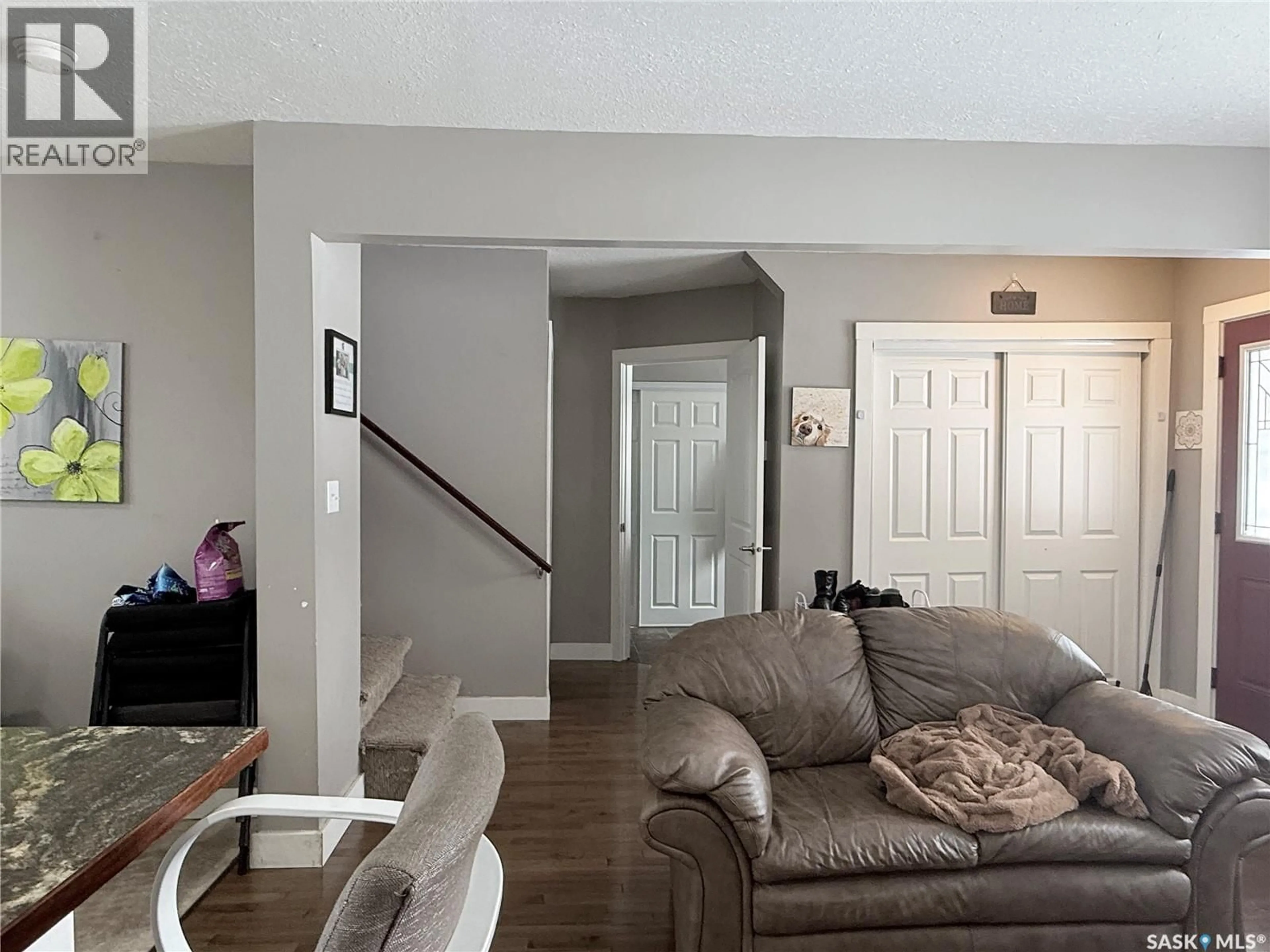 Living room with furniture, unknown for 326 5TH AVENUE, Melville Saskatchewan S0A2P0