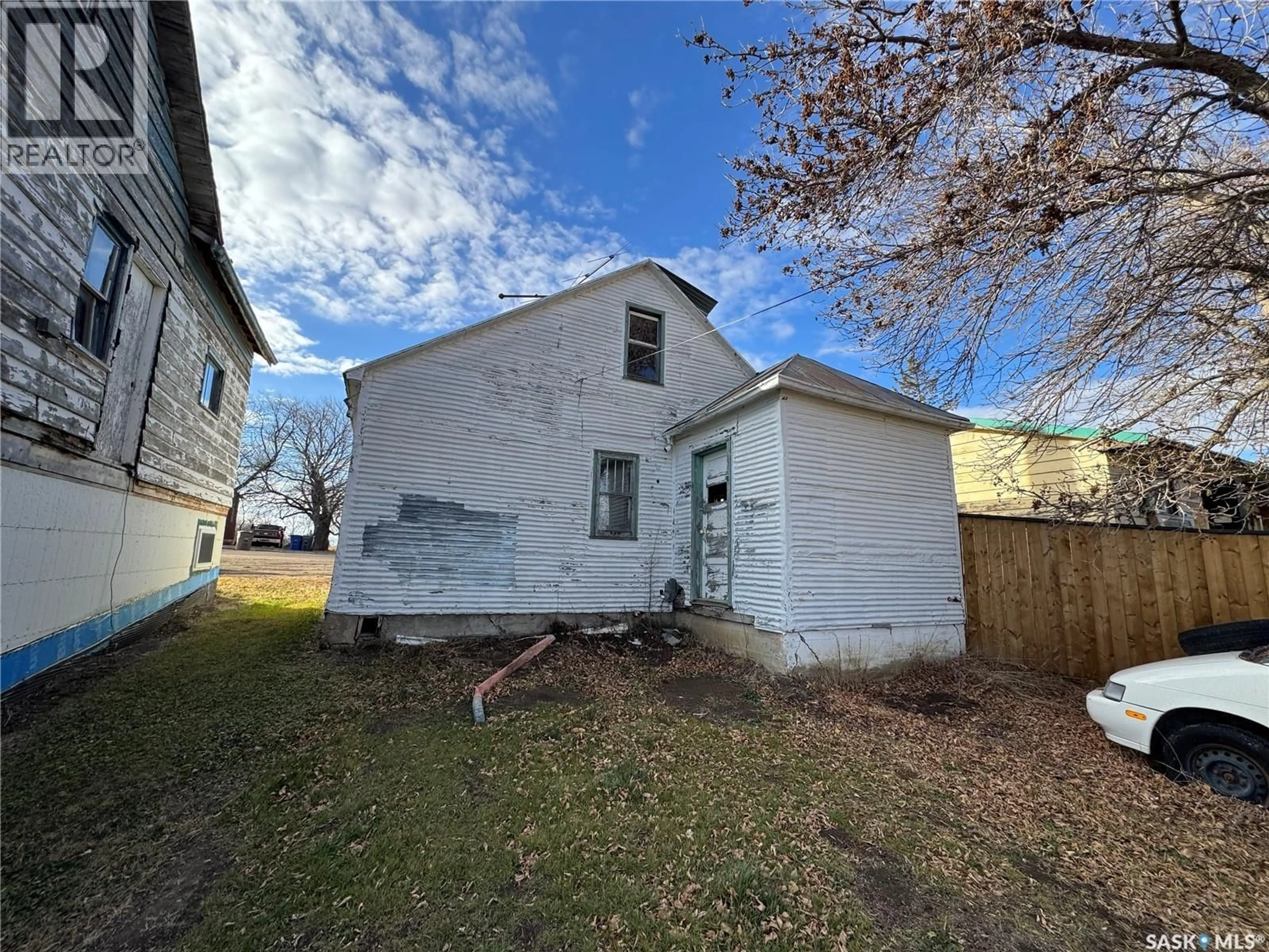 A pic from outside/outdoor area/front of a property/back of a property/a pic from drone, street for 107 MAIN STREET, Alvena Saskatchewan S0K0E0