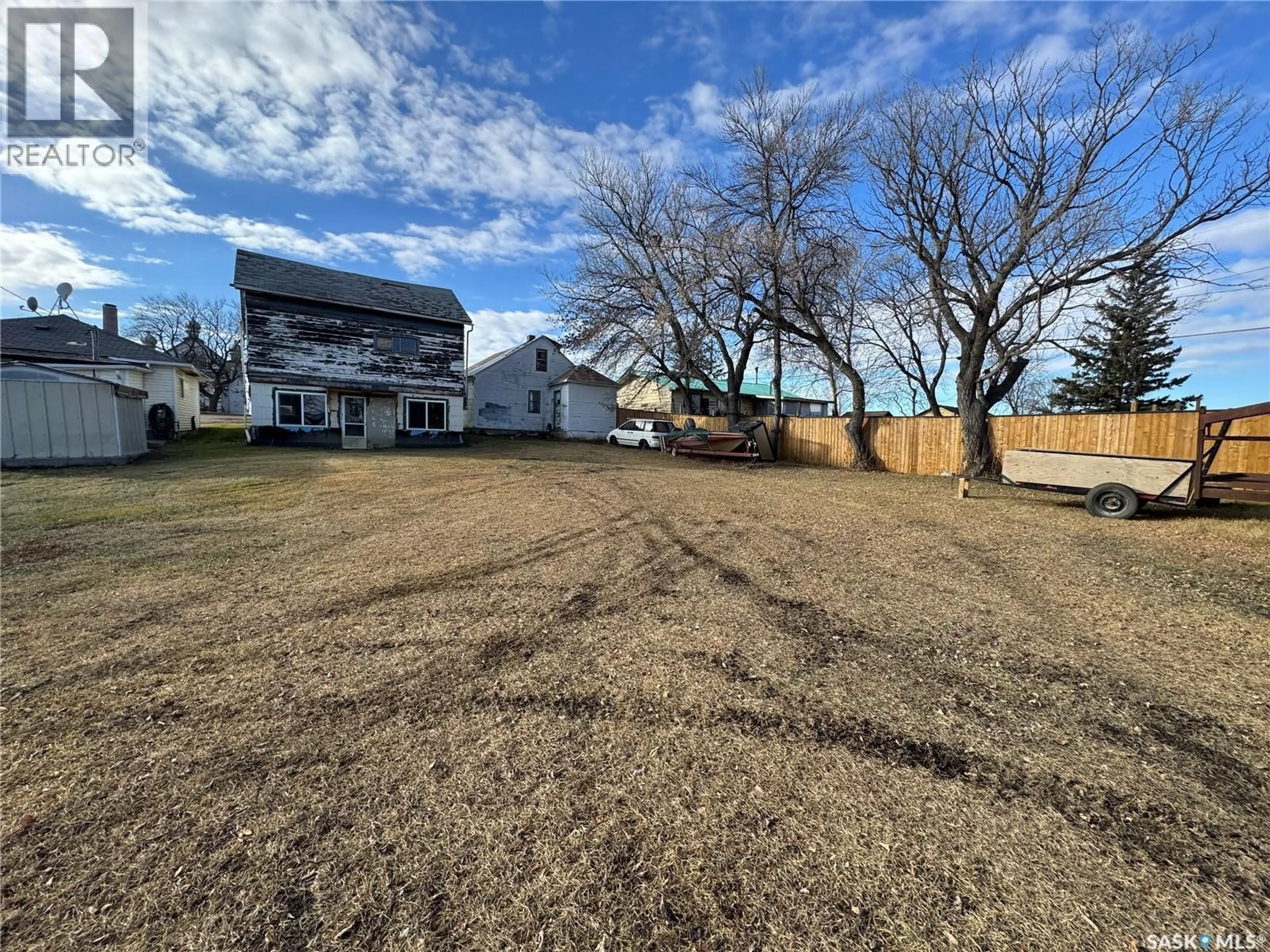 A pic from outside/outdoor area/front of a property/back of a property/a pic from drone, street for 107 MAIN STREET, Alvena Saskatchewan S0K0E0