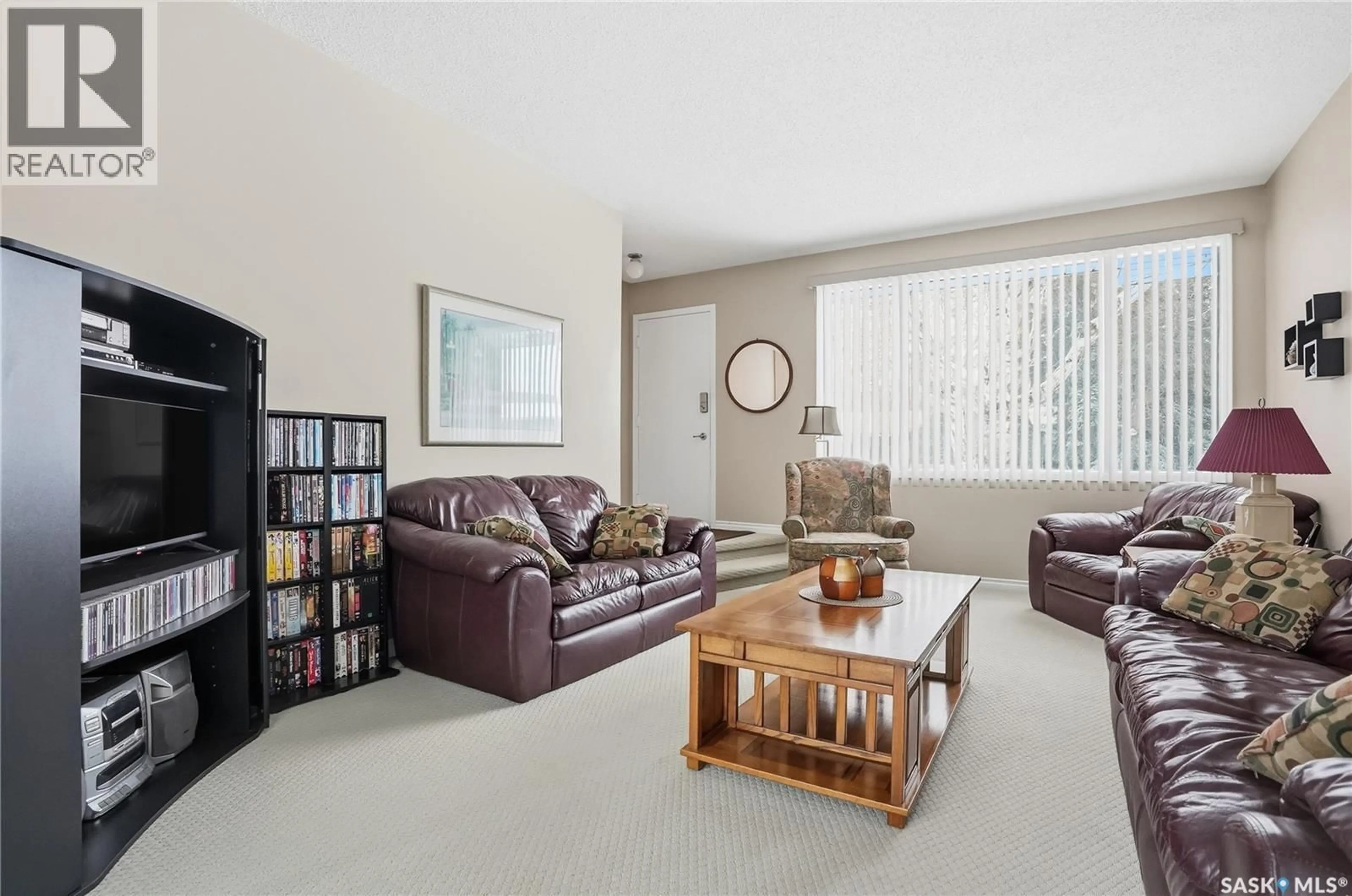 Living room with furniture, unknown for 73 CHAMPLIN CRESCENT, Saskatoon Saskatchewan S7H4T2