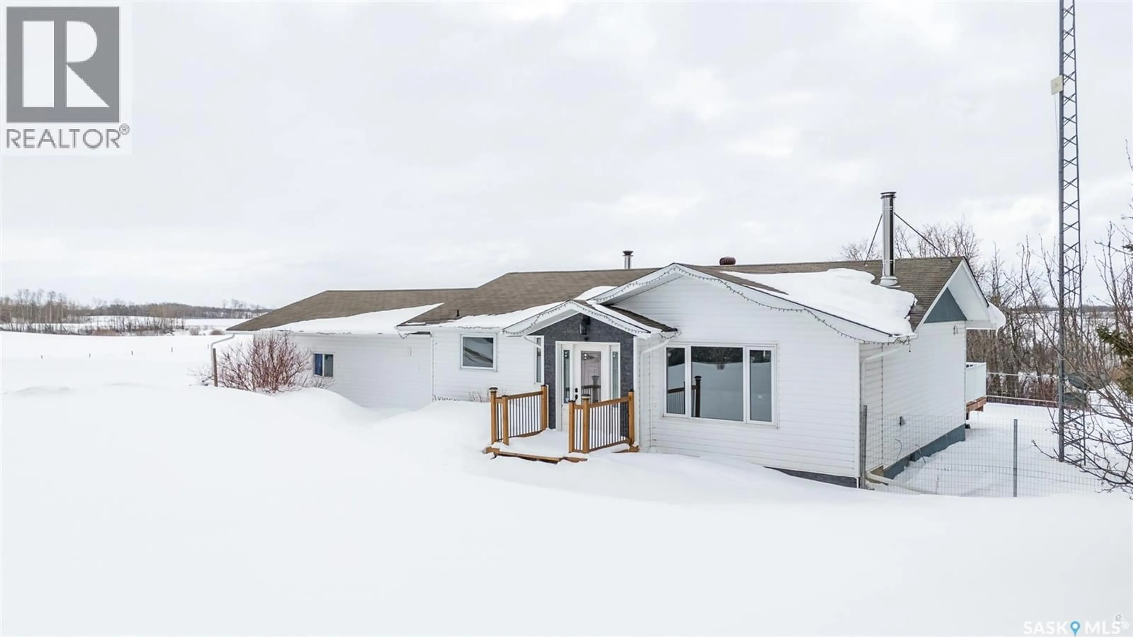 A pic from outside/outdoor area/front of a property/back of a property/a pic from drone, unknown for PRINCE ALBERT ACREAGE, Prince Albert Rm No. 461 Saskatchewan S6V5S6