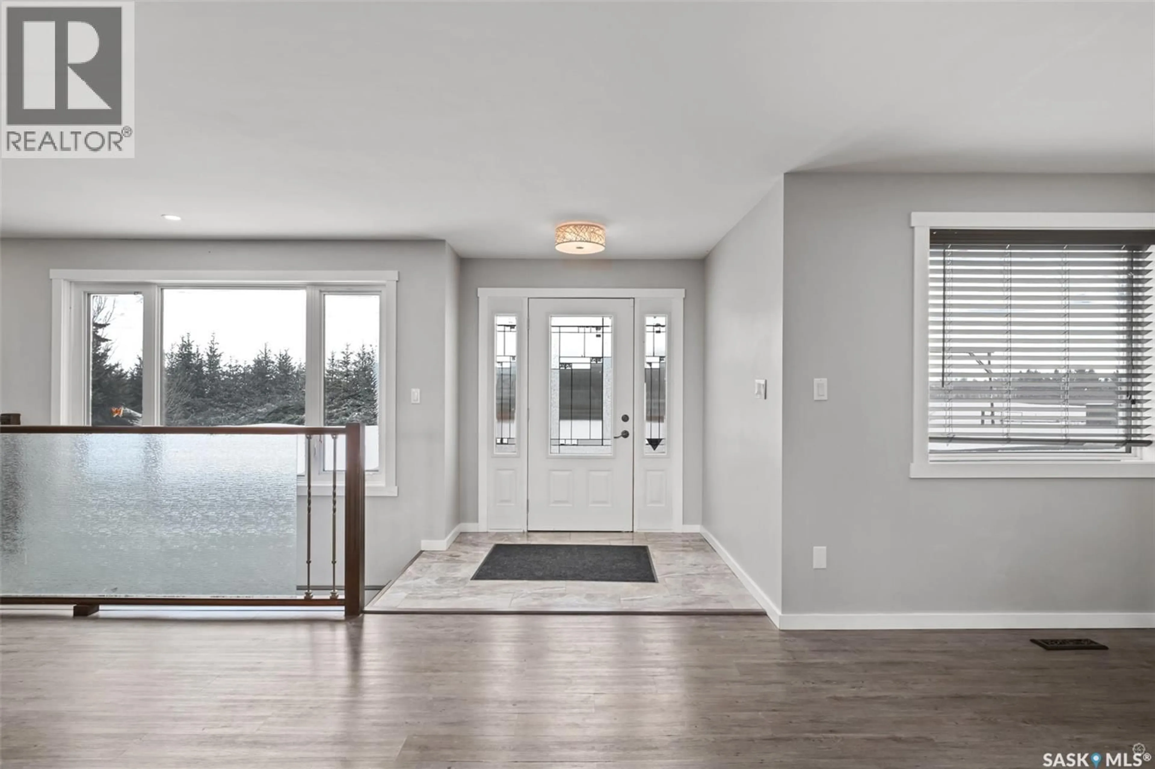 Indoor entryway for PRINCE ALBERT ACREAGE, Prince Albert Rm No. 461 Saskatchewan S6V5S6