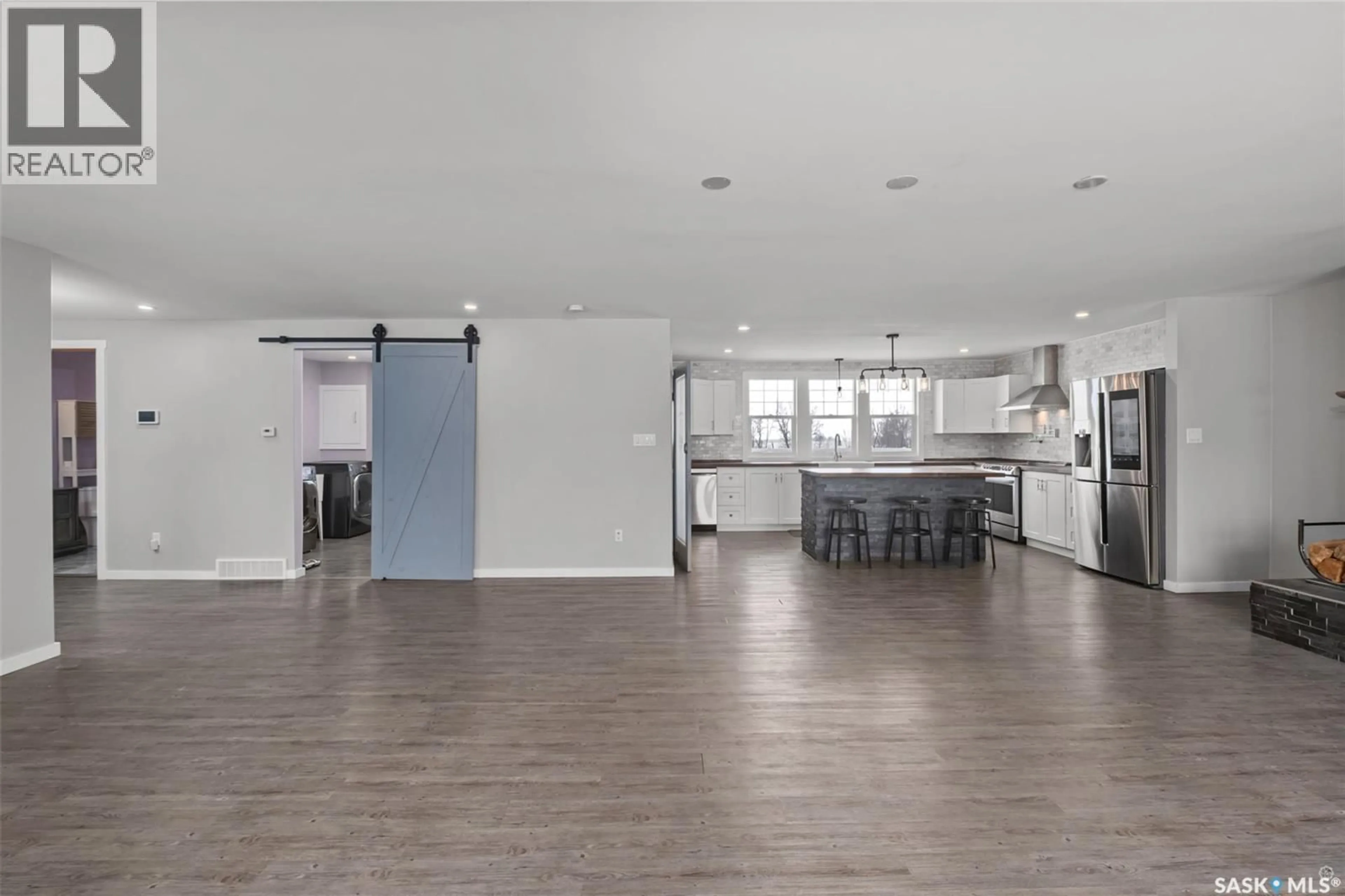 Open concept kitchen, unknown for PRINCE ALBERT ACREAGE, Prince Albert Rm No. 461 Saskatchewan S6V5S6