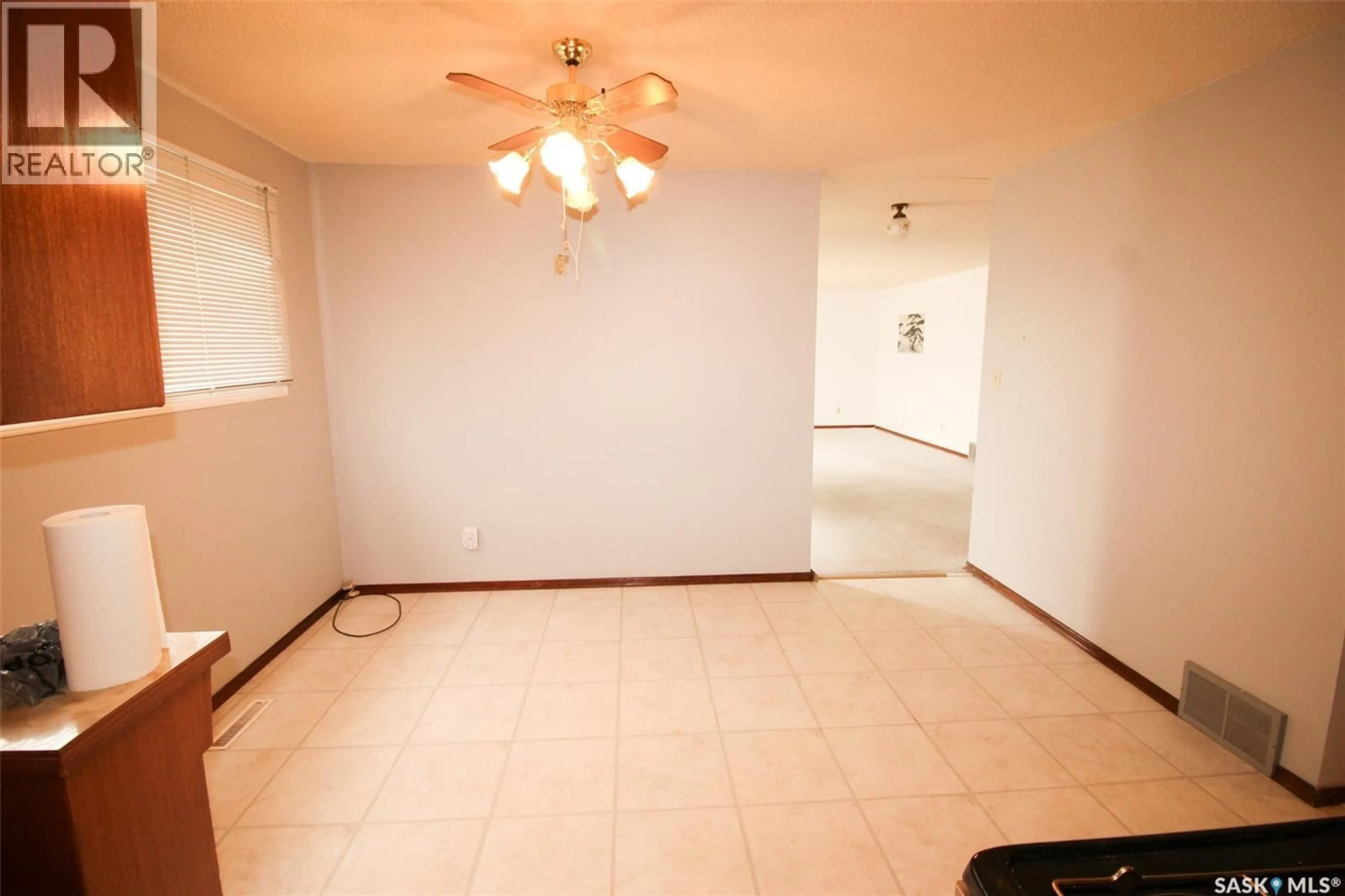 A pic of a room for 551 4TH STREET, Shaunavon Saskatchewan S0N2M0