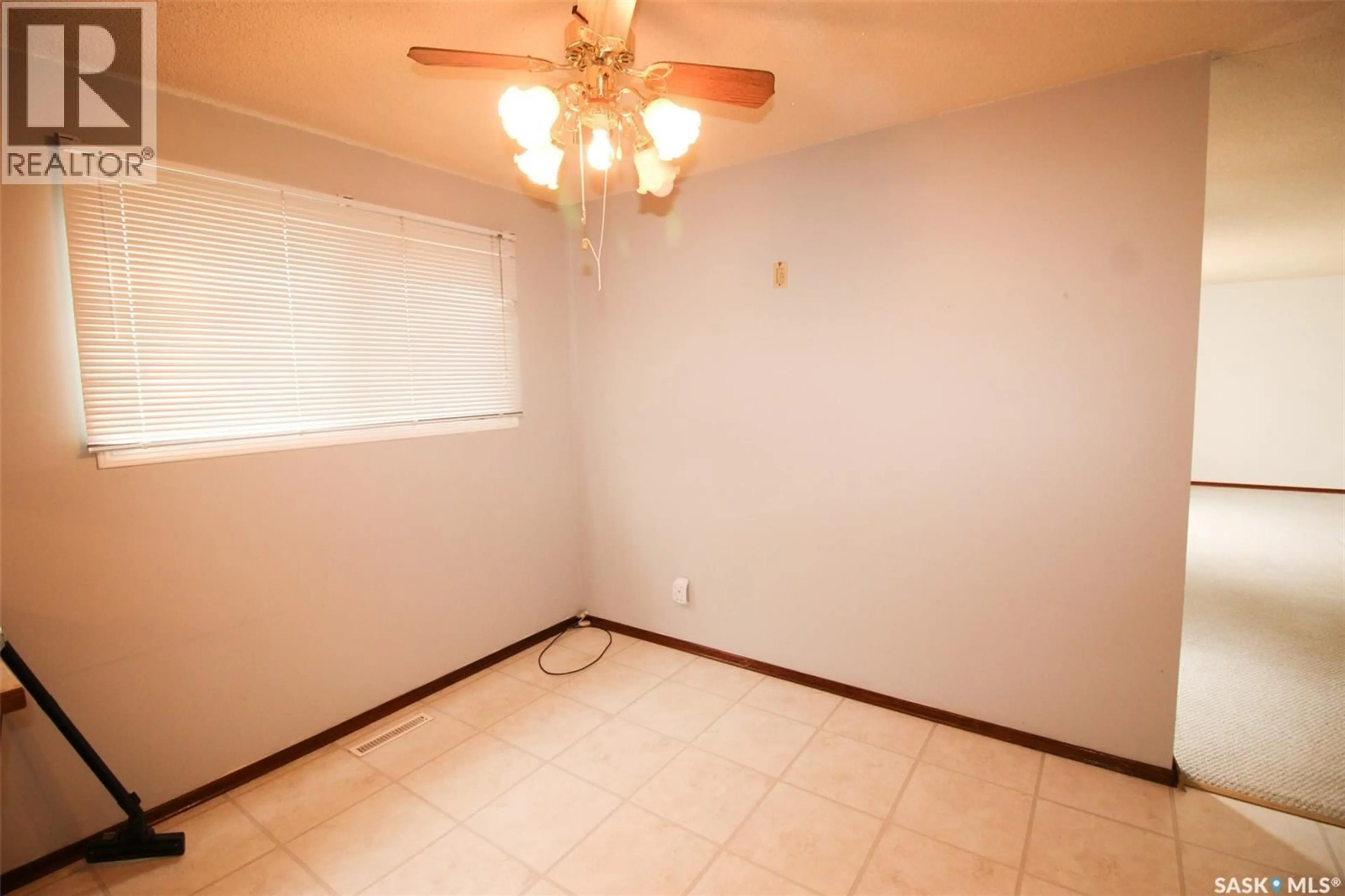 A pic of a room for 551 4TH STREET, Shaunavon Saskatchewan S0N2M0