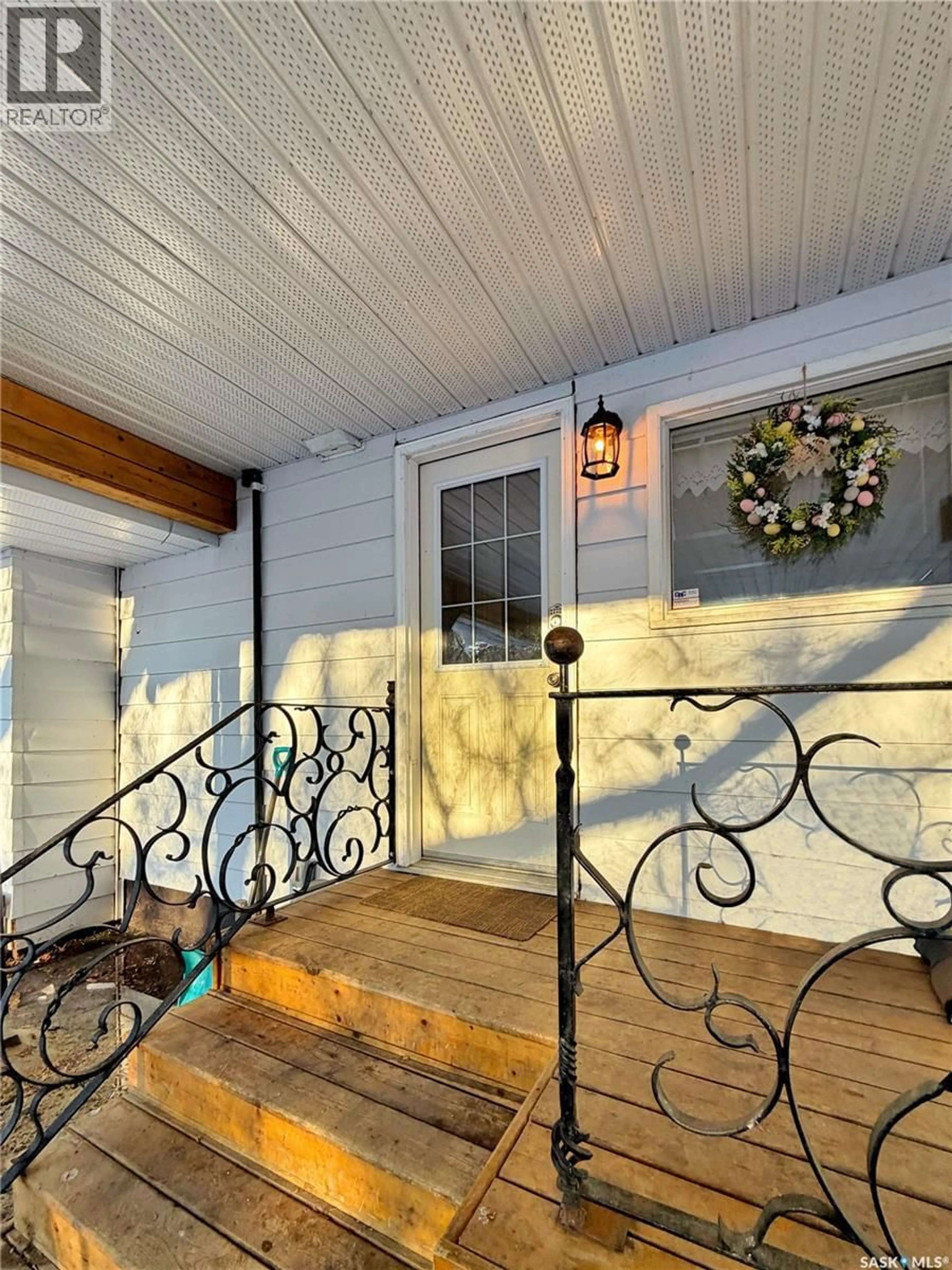 Indoor entryway for BREWER ROAD, Cana Rm No. 214 Saskatchewan S0A2P0