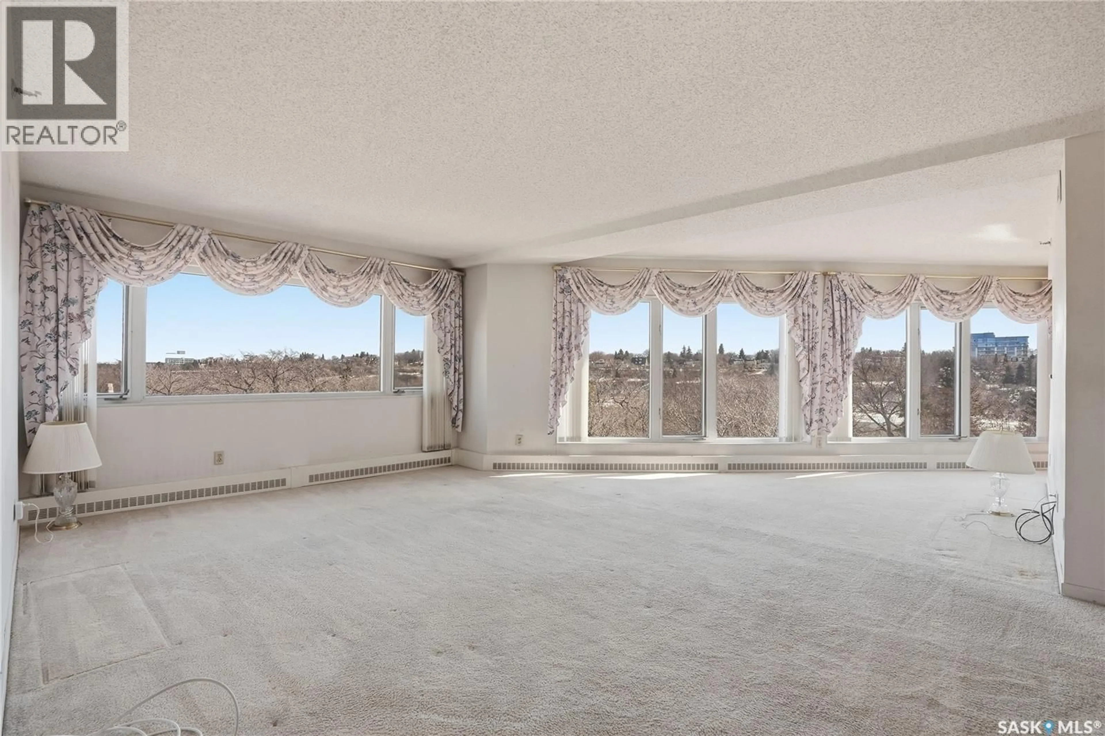 A pic of a room for E - 540 424 SPADINA CRESCENT, Saskatoon Saskatchewan S7K6X7