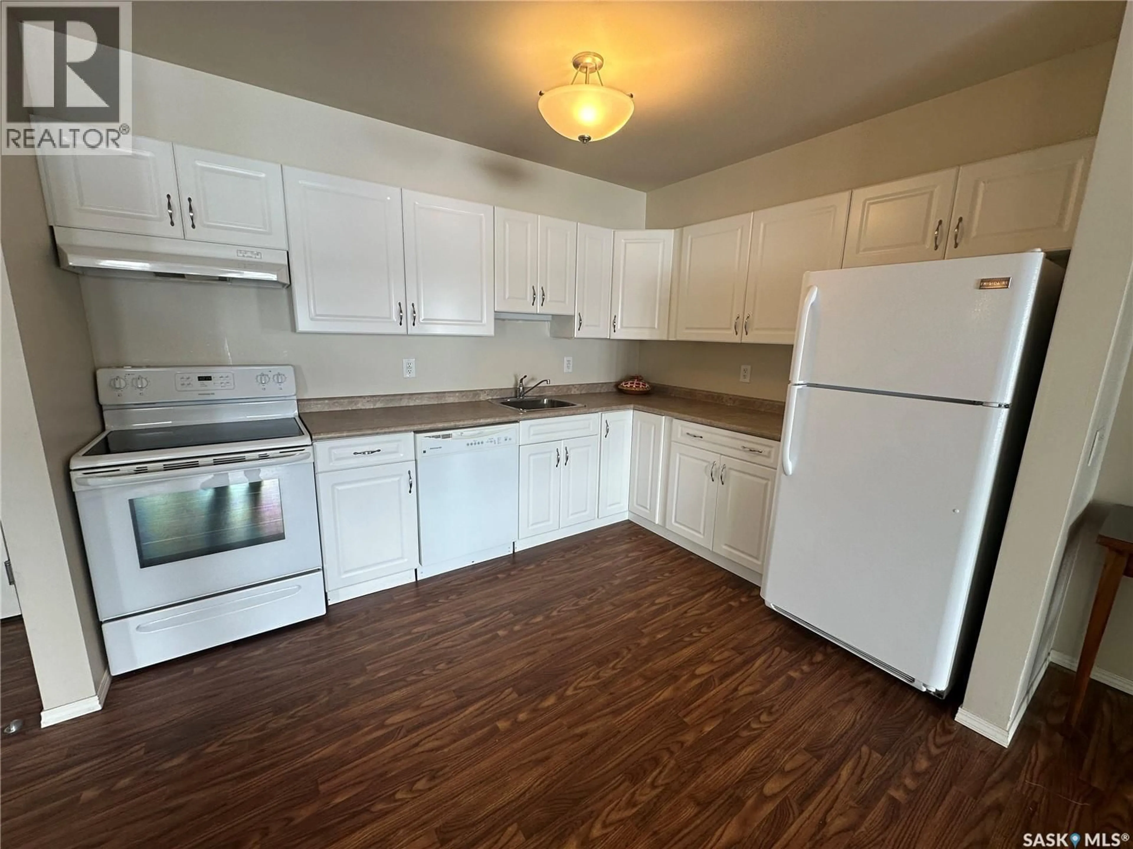 Standard kitchen, unknown for 300 601 110TH AVENUE, Tisdale Saskatchewan S0E1T0
