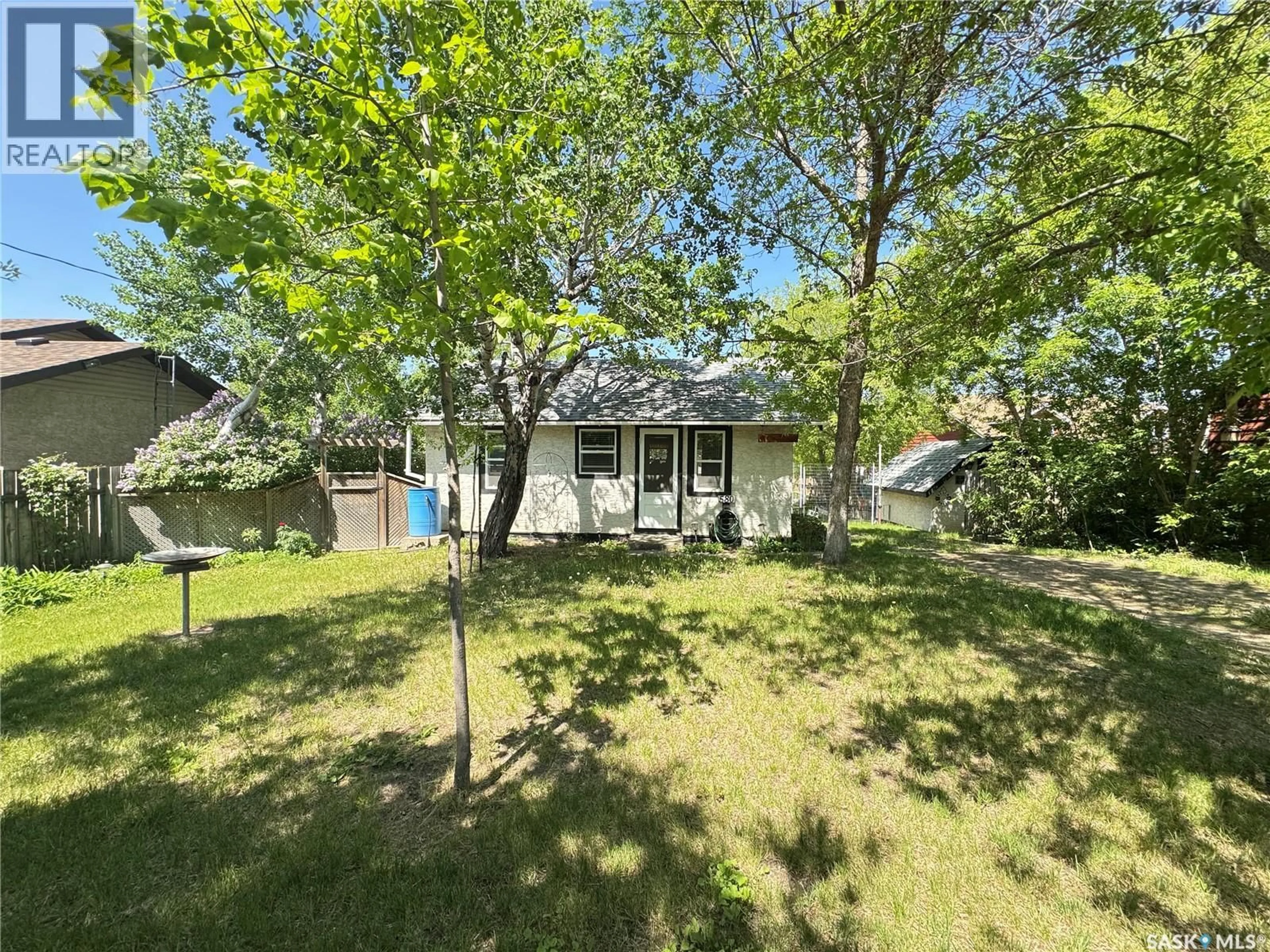 A pic from outside/outdoor area/front of a property/back of a property/a pic from drone, forest/trees view for 580 NICOLL AVENUE, Regina Beach Saskatchewan S0G4C0