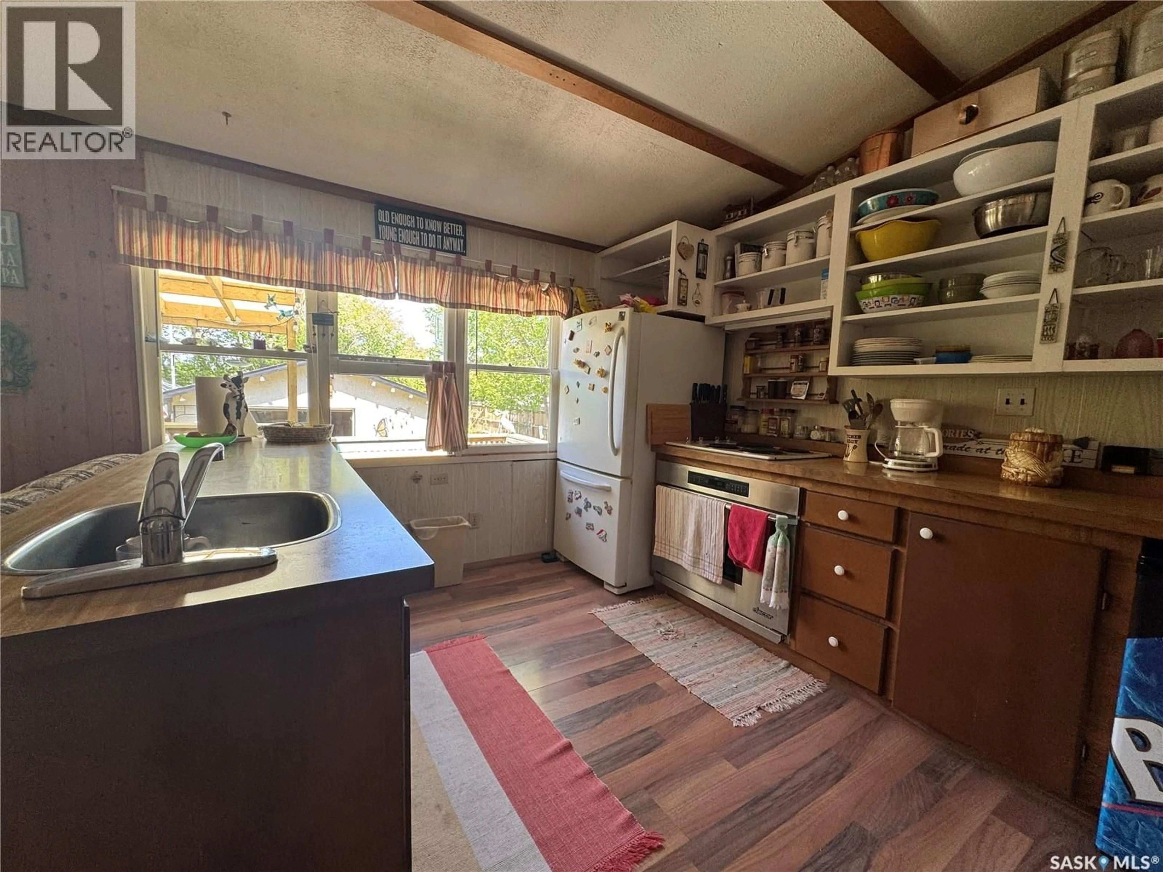 Unknown for 580 NICOLL AVENUE, Regina Beach Saskatchewan S0G4C0