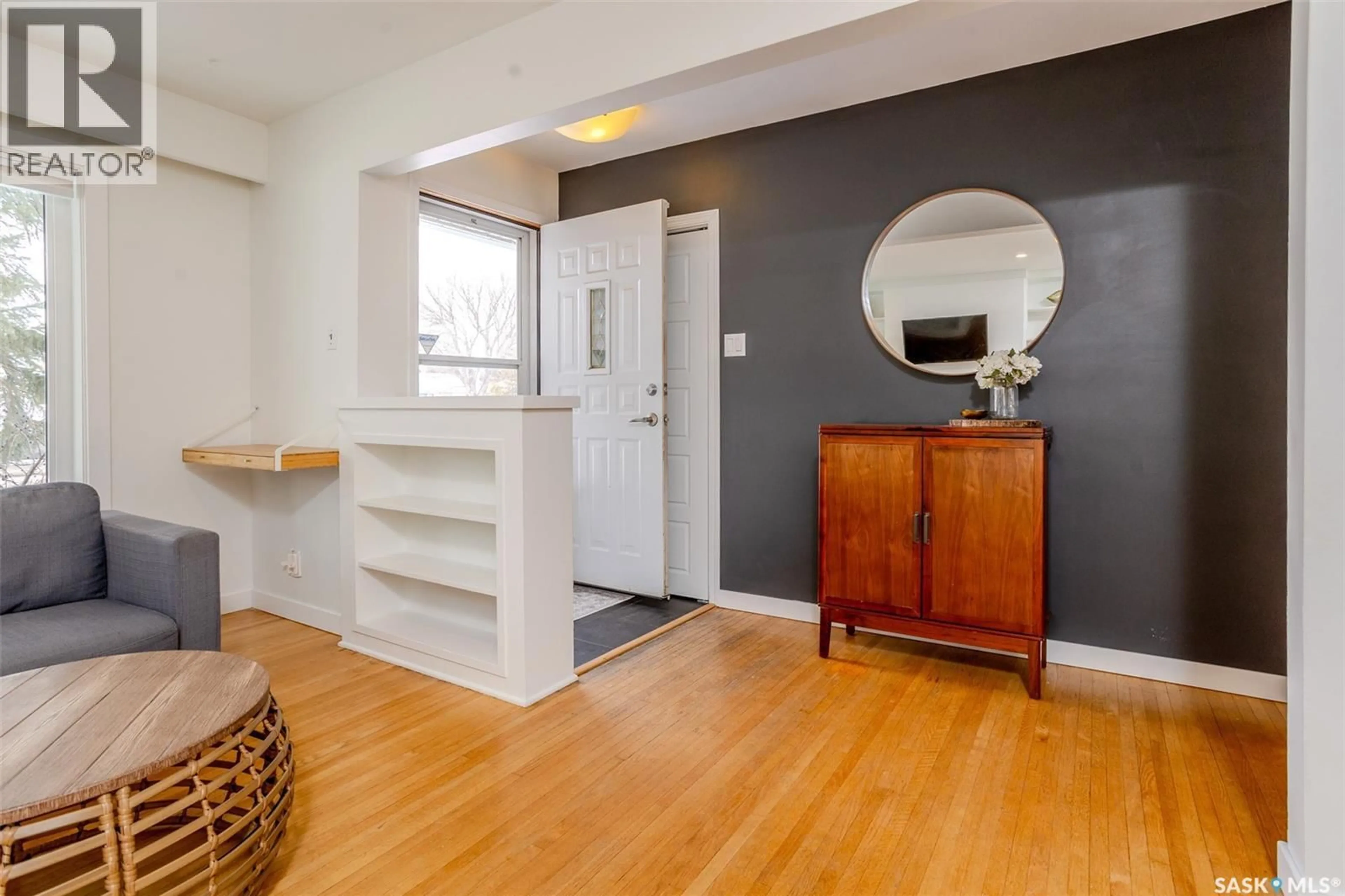 Indoor entryway for S - 1701 PRESTON AVENUE, Saskatoon Saskatchewan S7H2V7